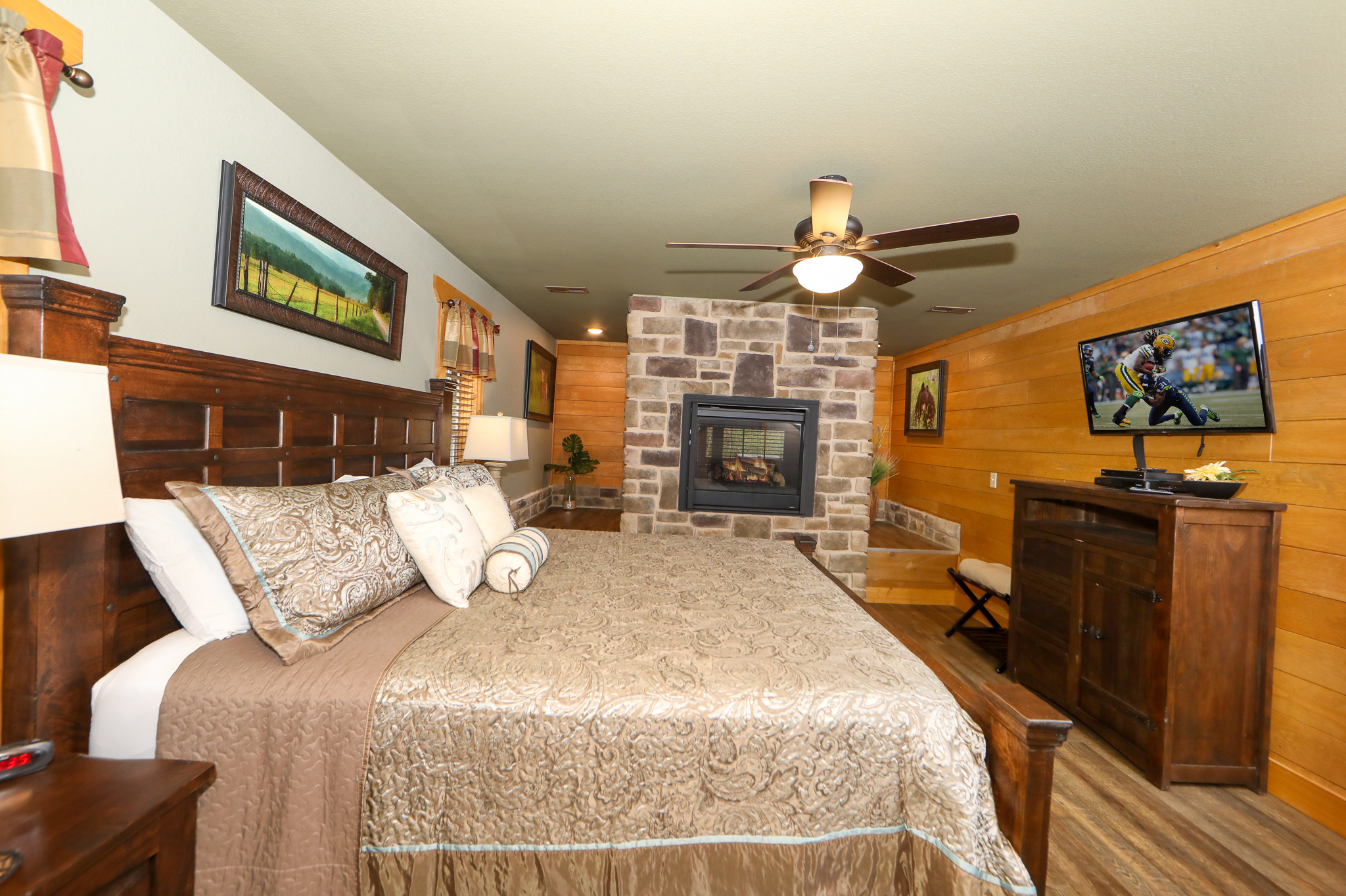 Ivie Holler | Photo 33