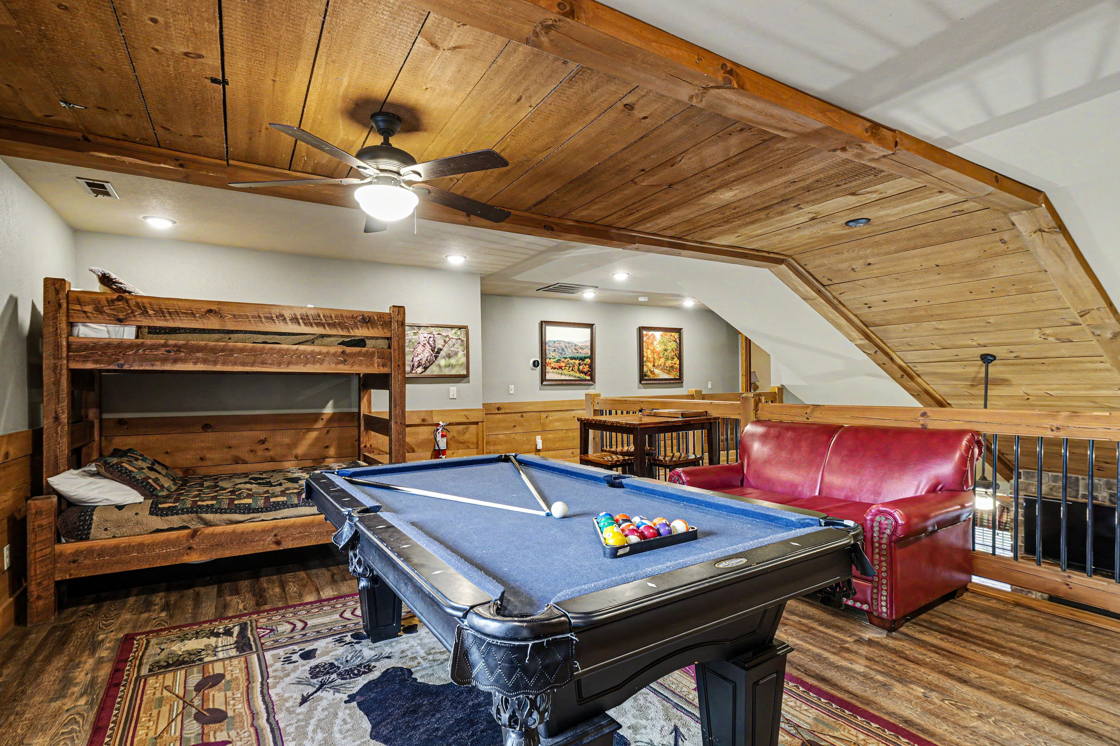 Ivie Holler | Photo 11