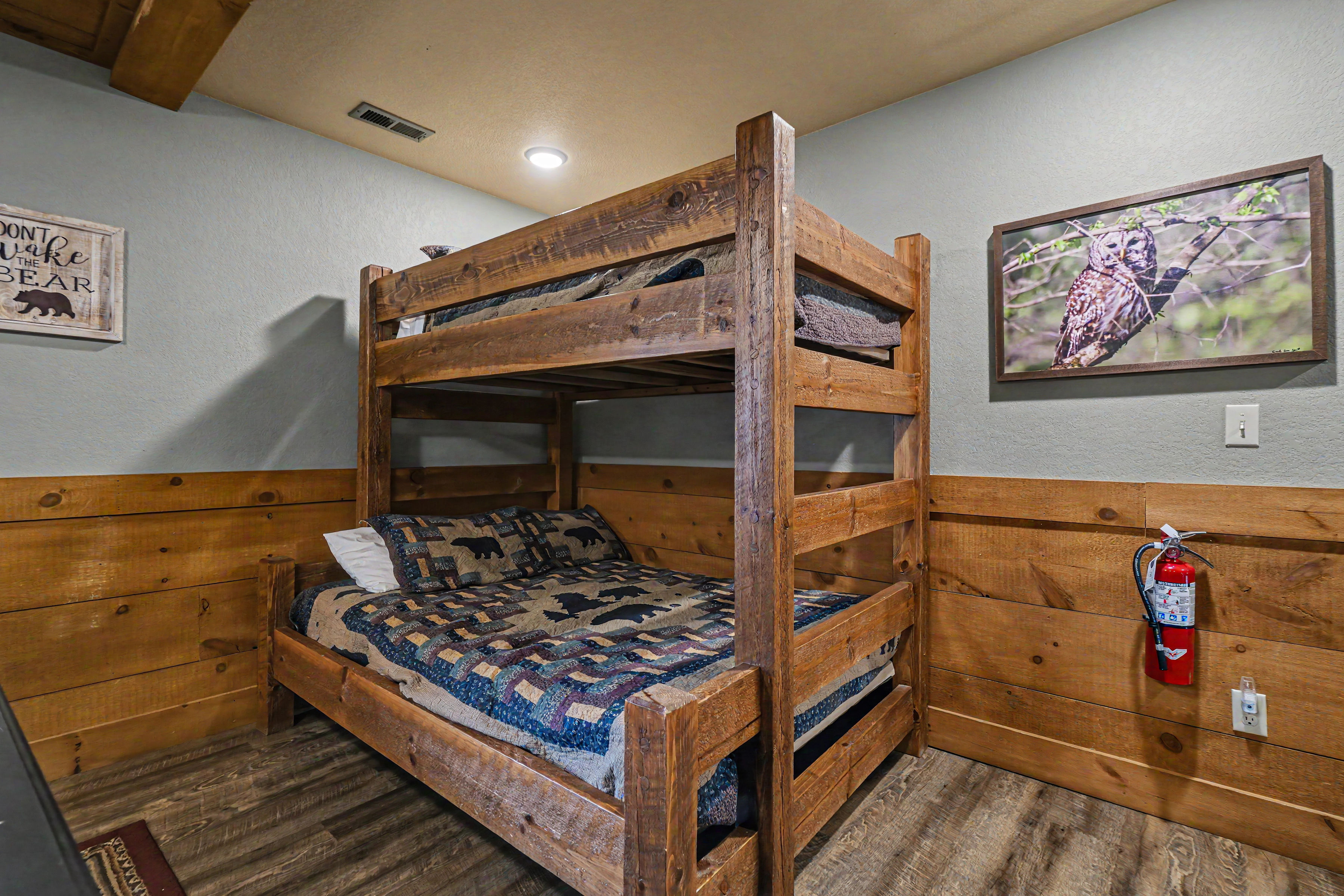 Ivie Holler | Photo 15