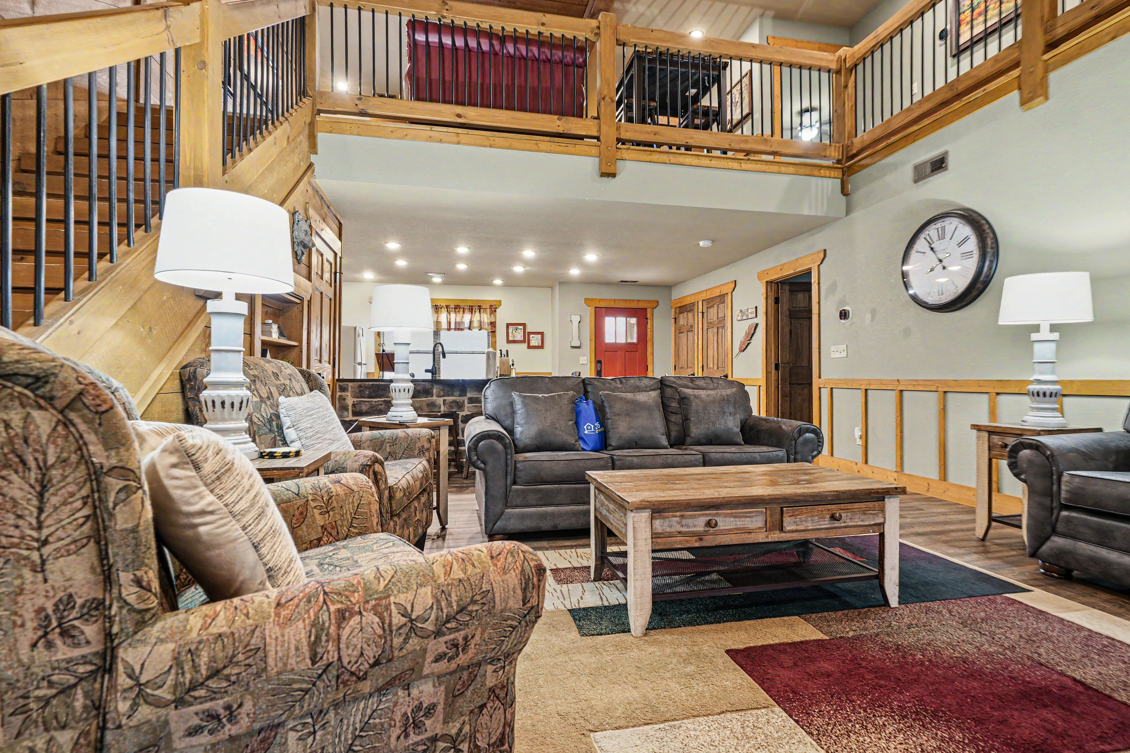 Ivie Holler | Photo 3