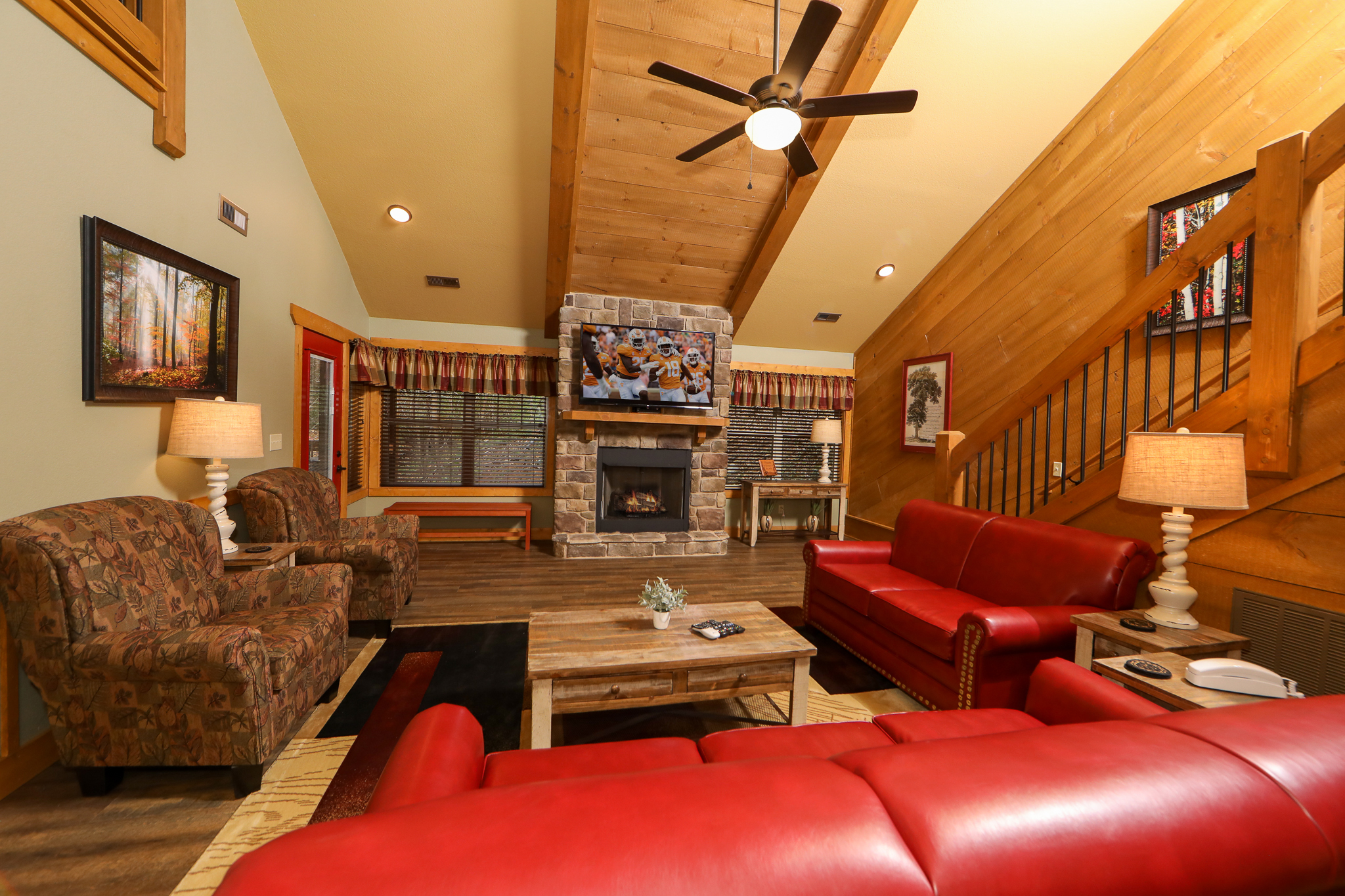 Ivie Holler | Photo 2