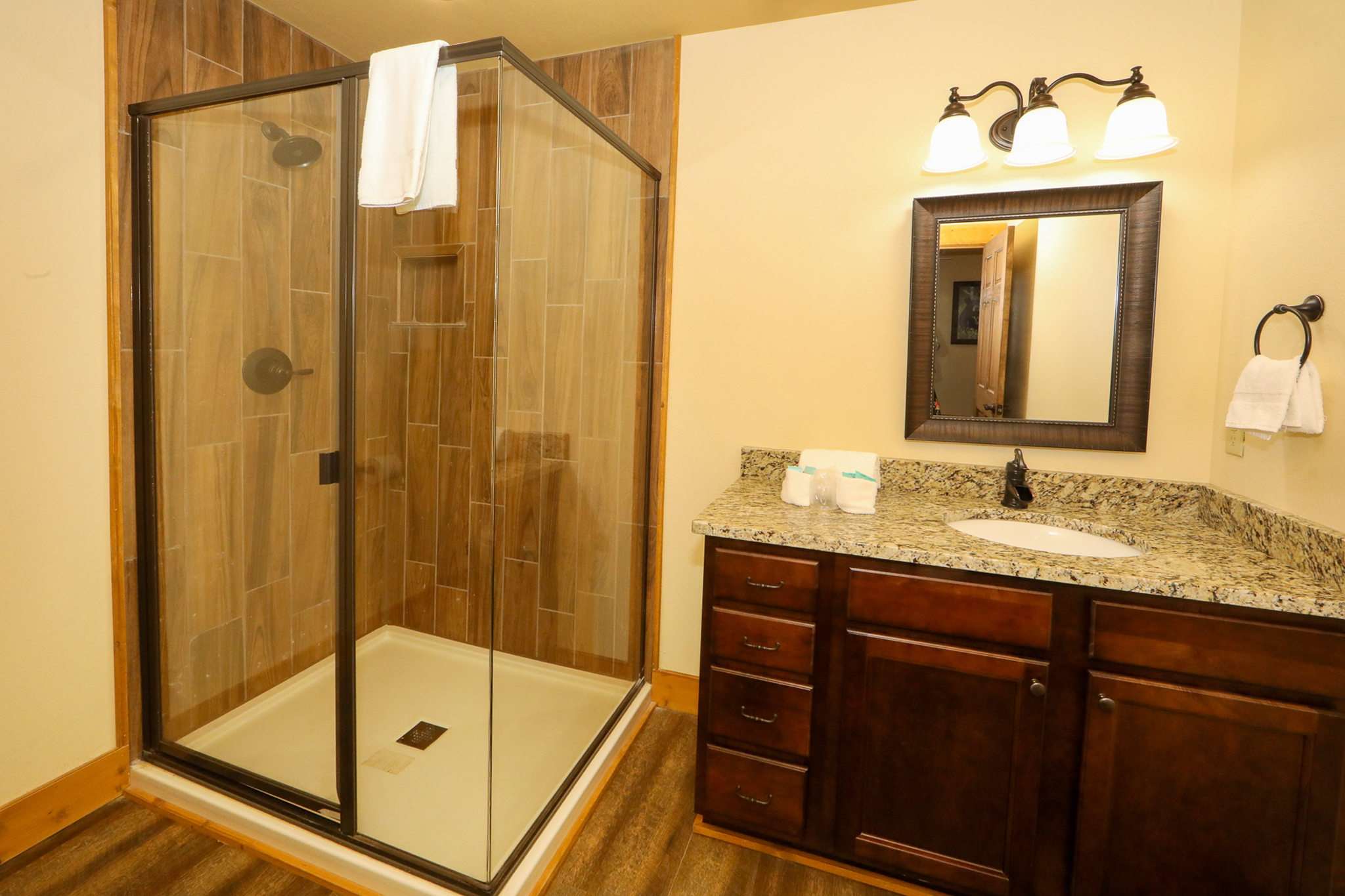 Ivie Holler | Photo 15