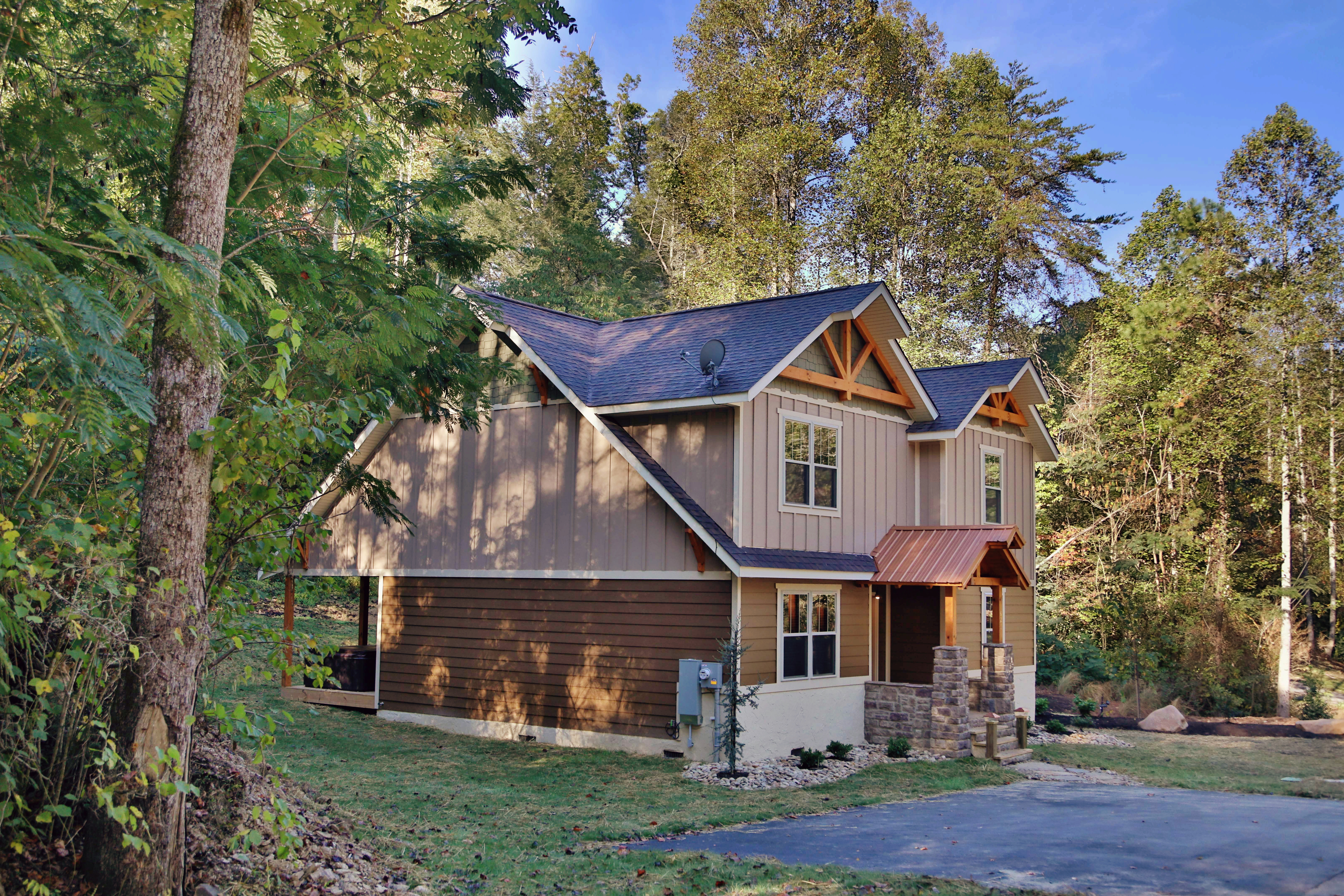 Misty Mountainside | Photo 30