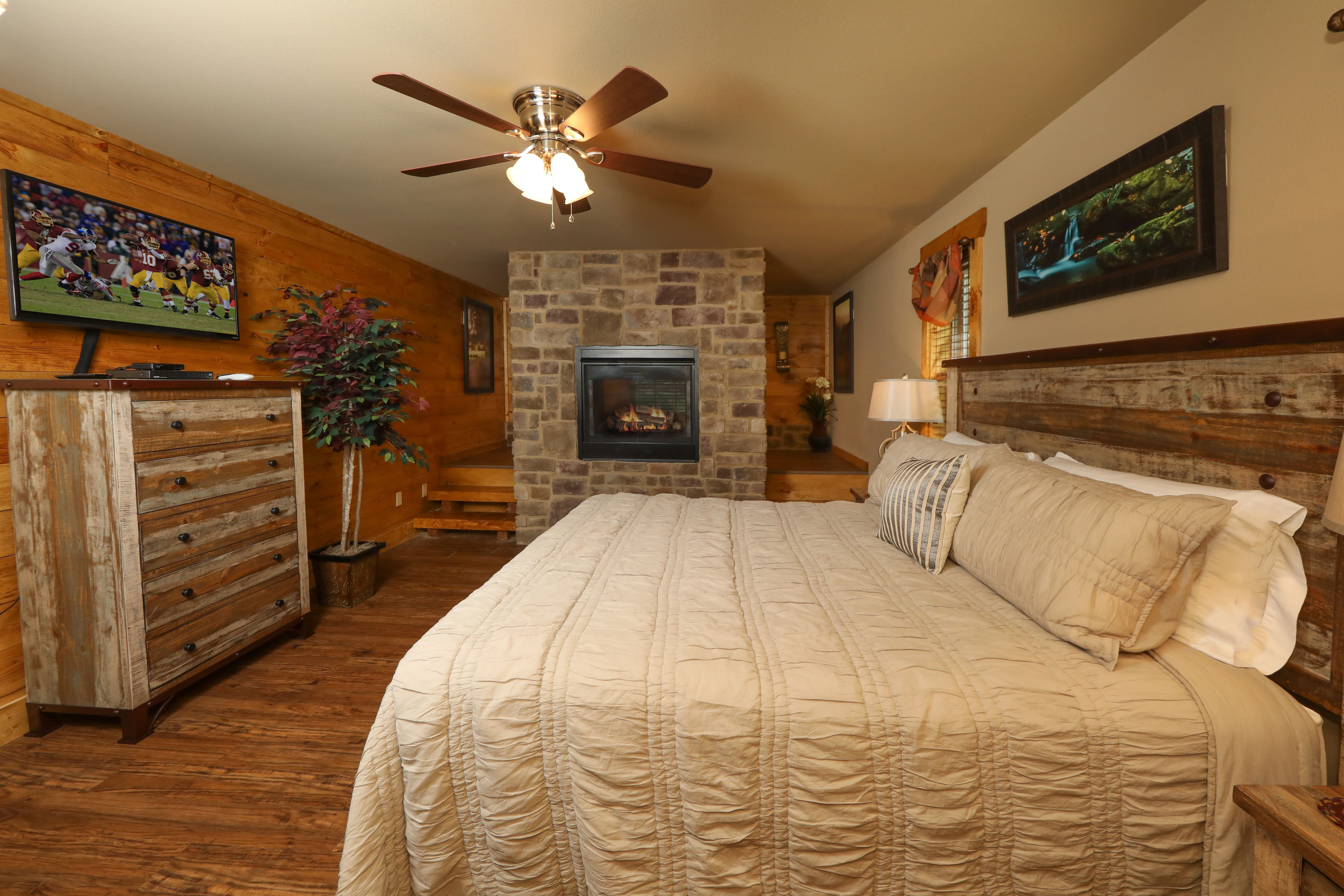 Misty Mountainside | Photo 26