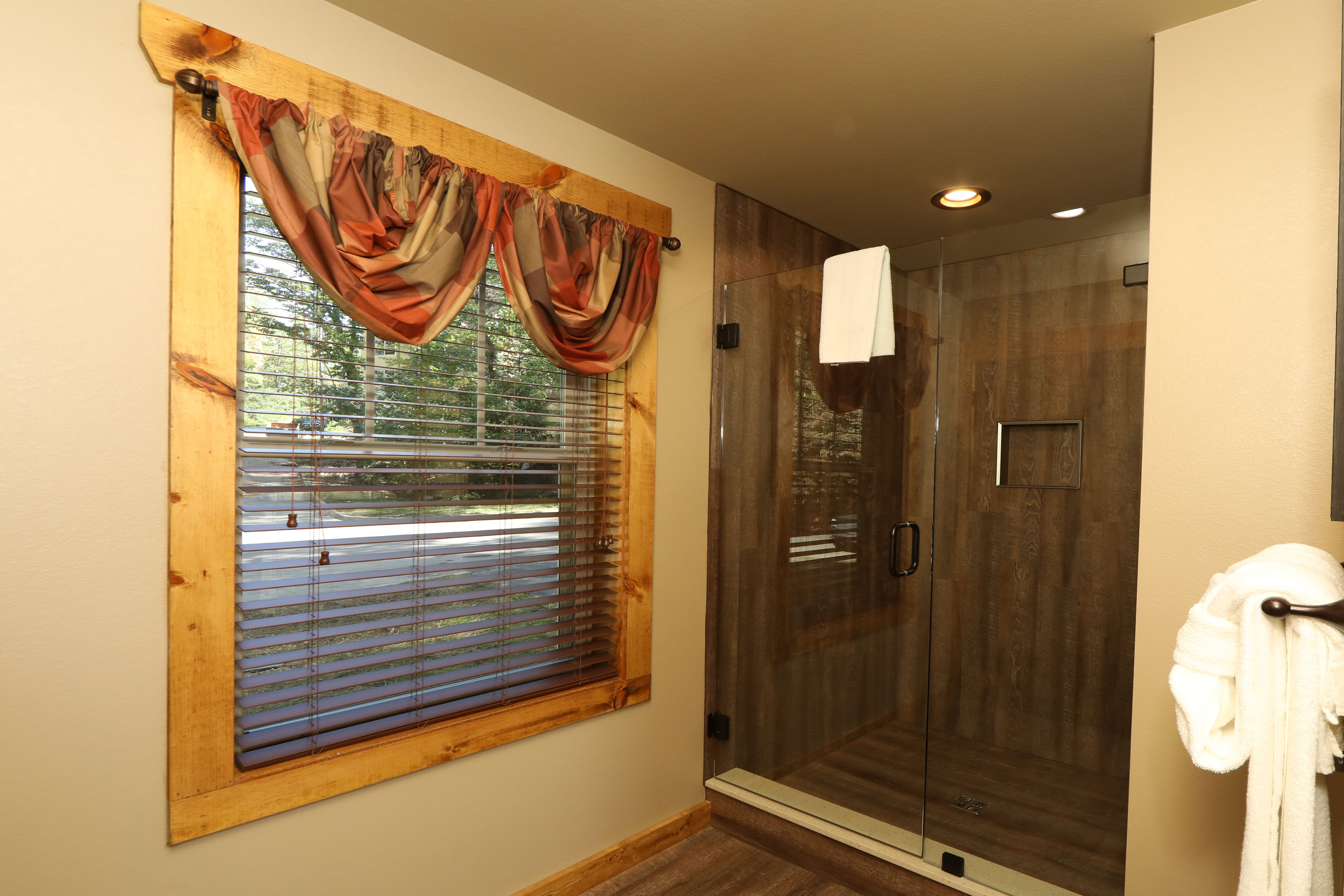 Misty Mountainside | Photo 24