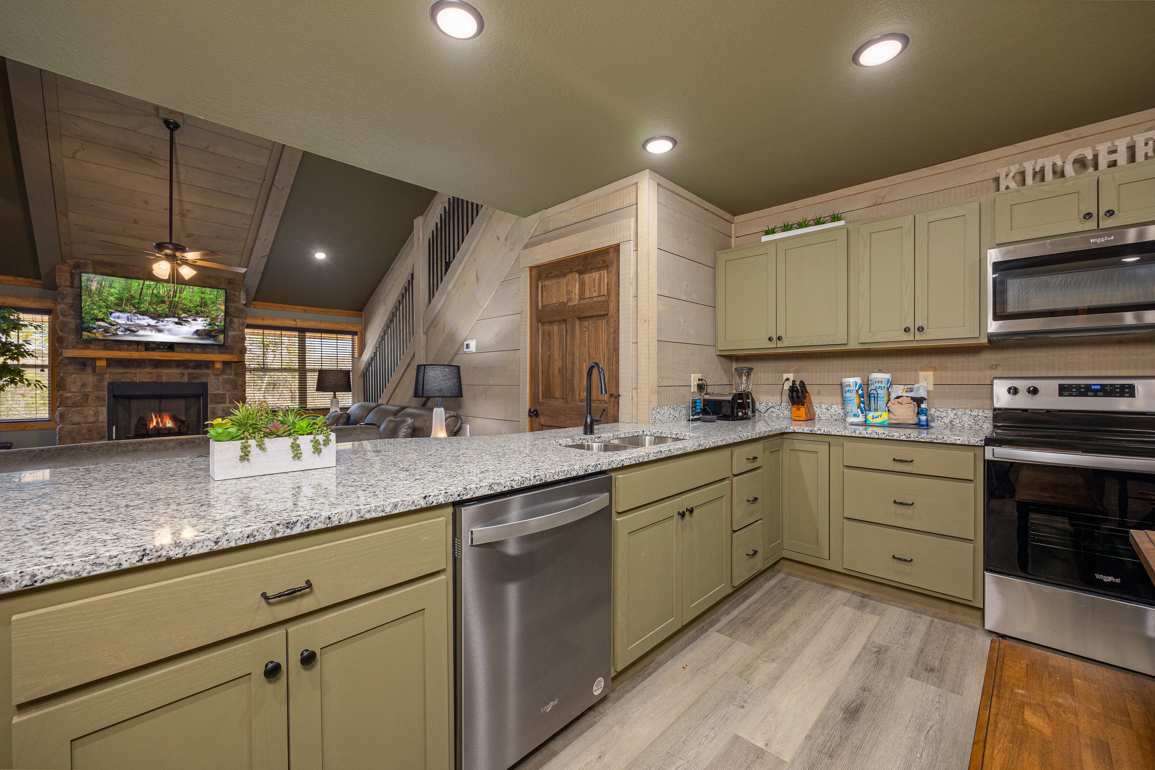 Mountain High | Photo 9