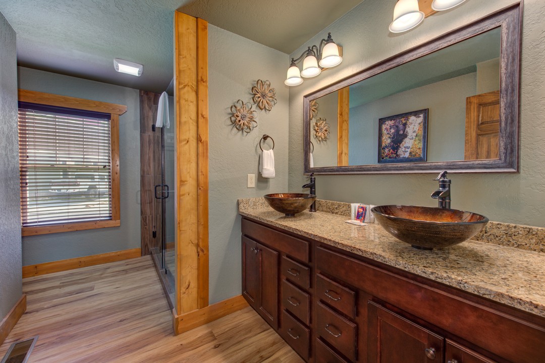 Running Bear | Photo 13