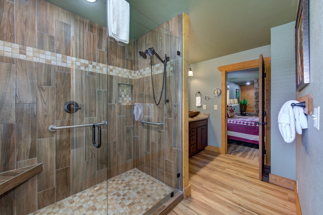 Running Bear | Photo 14