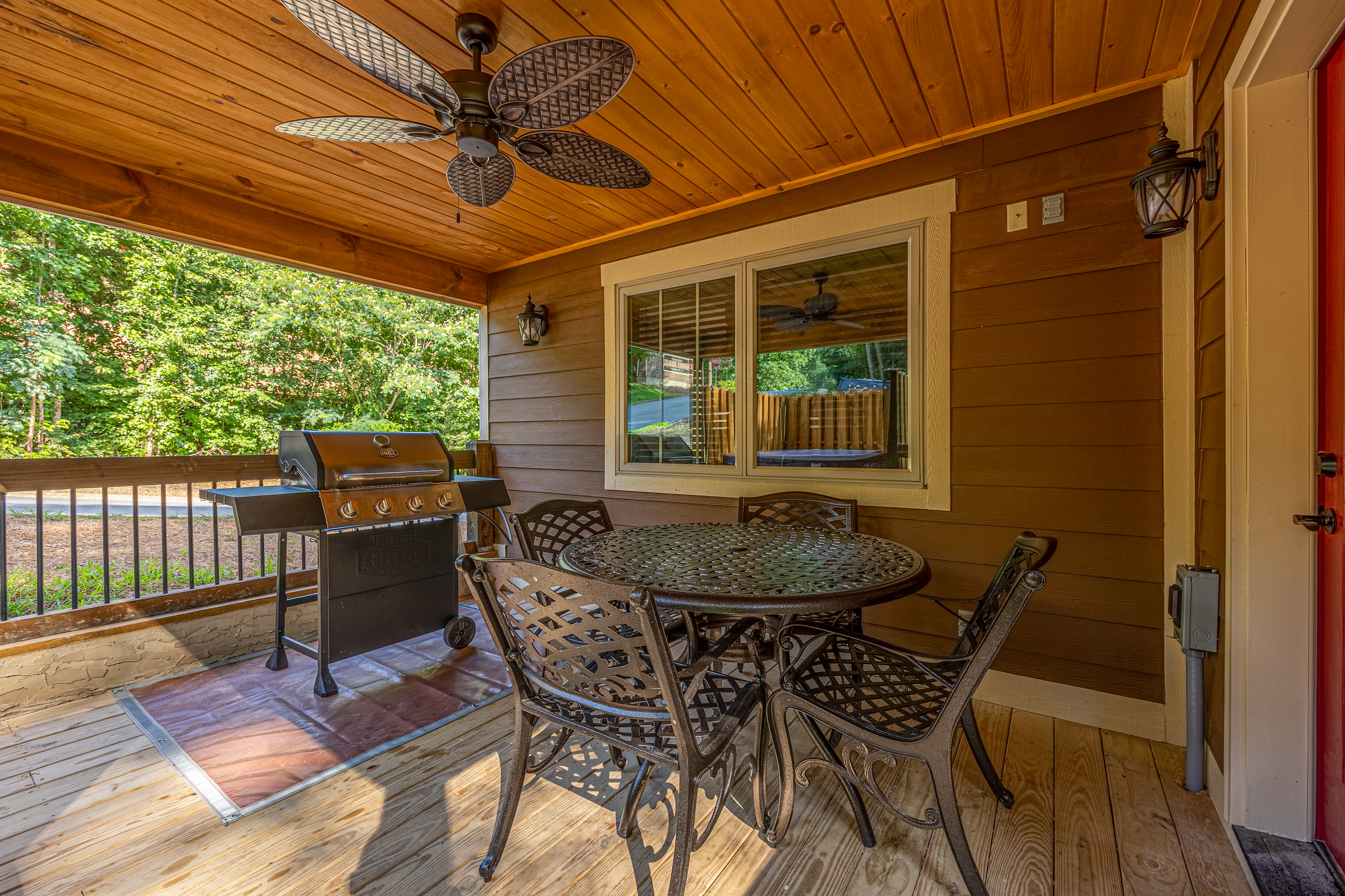 Smoky Pines Chalet | Photo 24