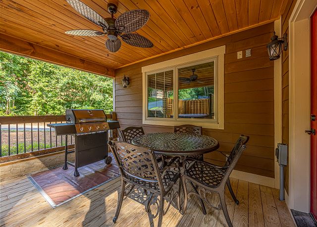 Smoky Pines Chalet | Photo 24