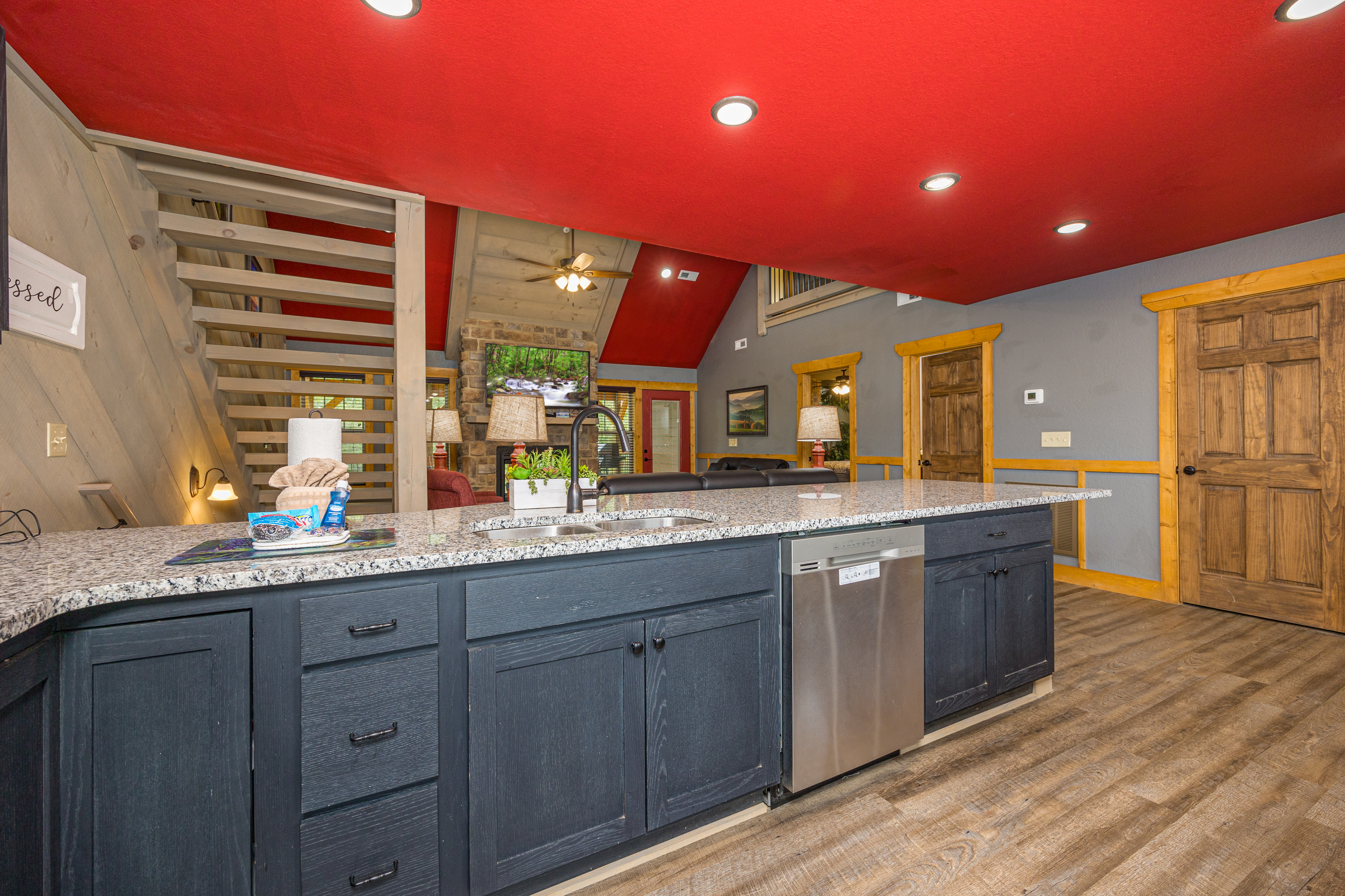 A Majestic Hilltop | Photo 13