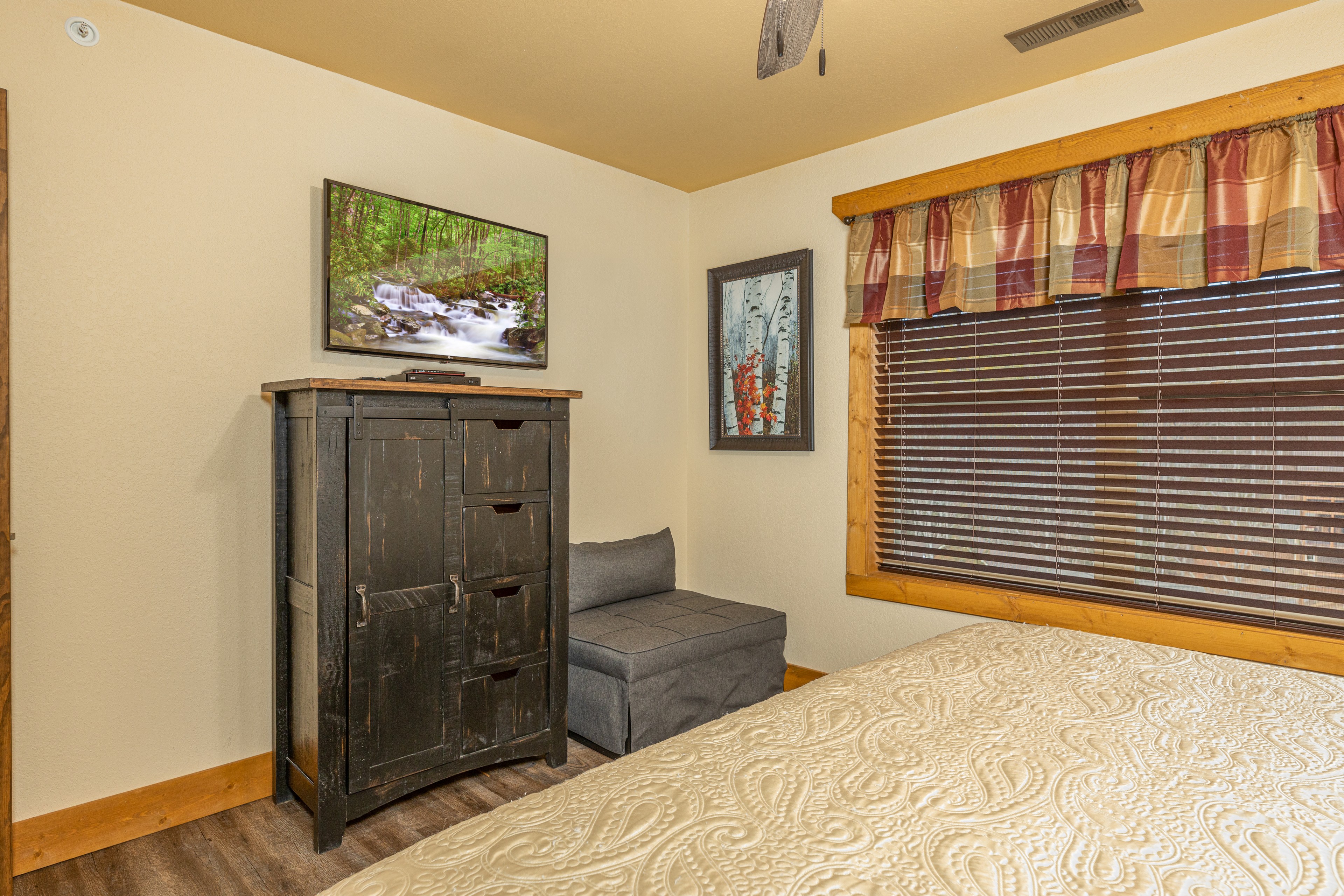 A Splash Of Blue | Photo 55