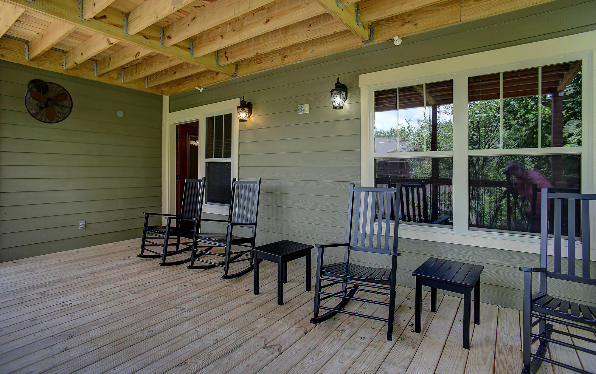 A Splash Of Blue | Photo 48