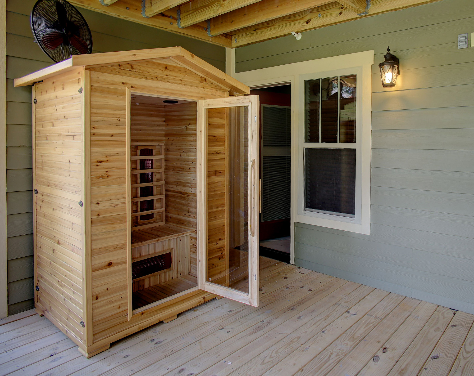 A Splash Of Blue | Photo 47