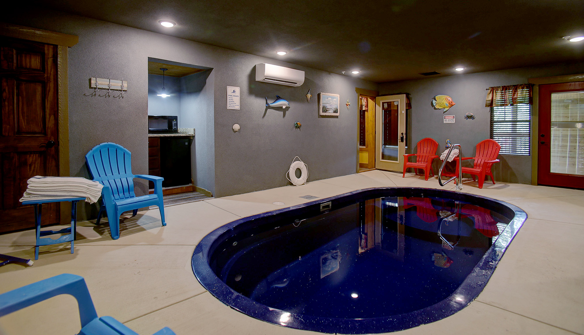 A Splash Of Blue | Photo 15