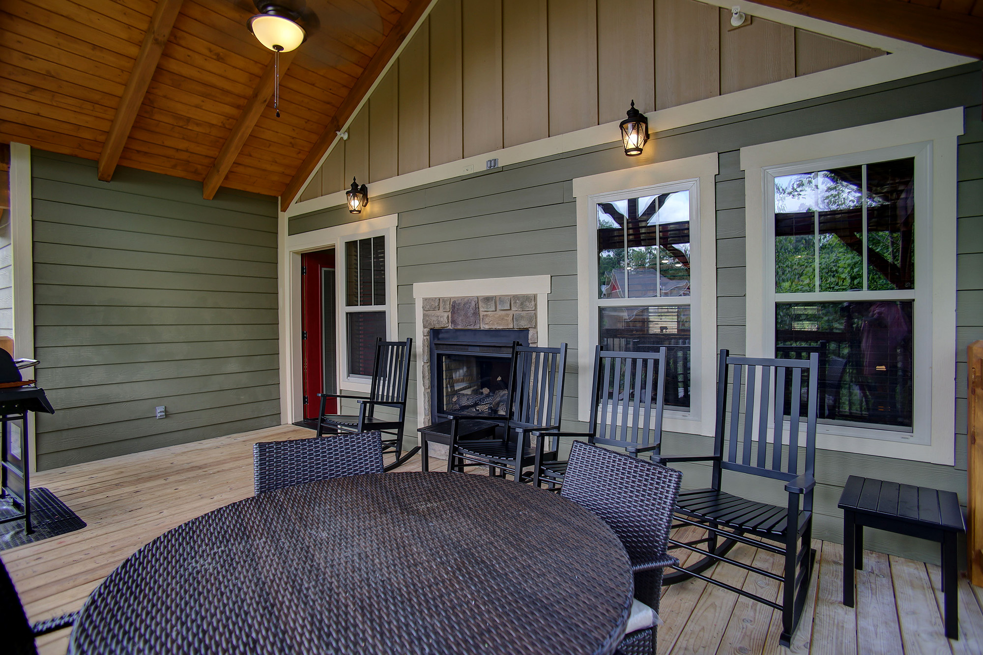 A Splash Of Blue | Photo 27