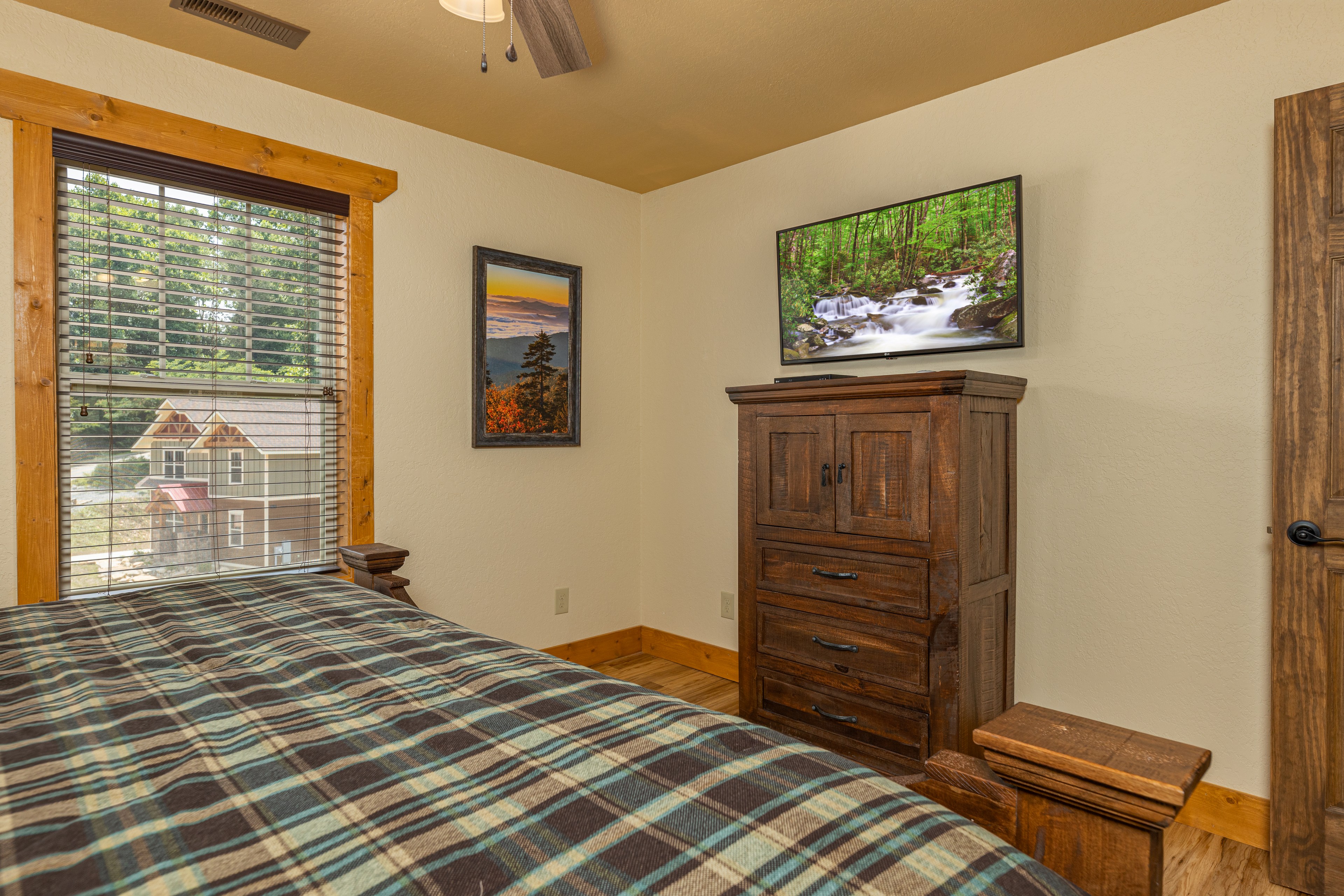 Altitude Adjustment | Photo 26