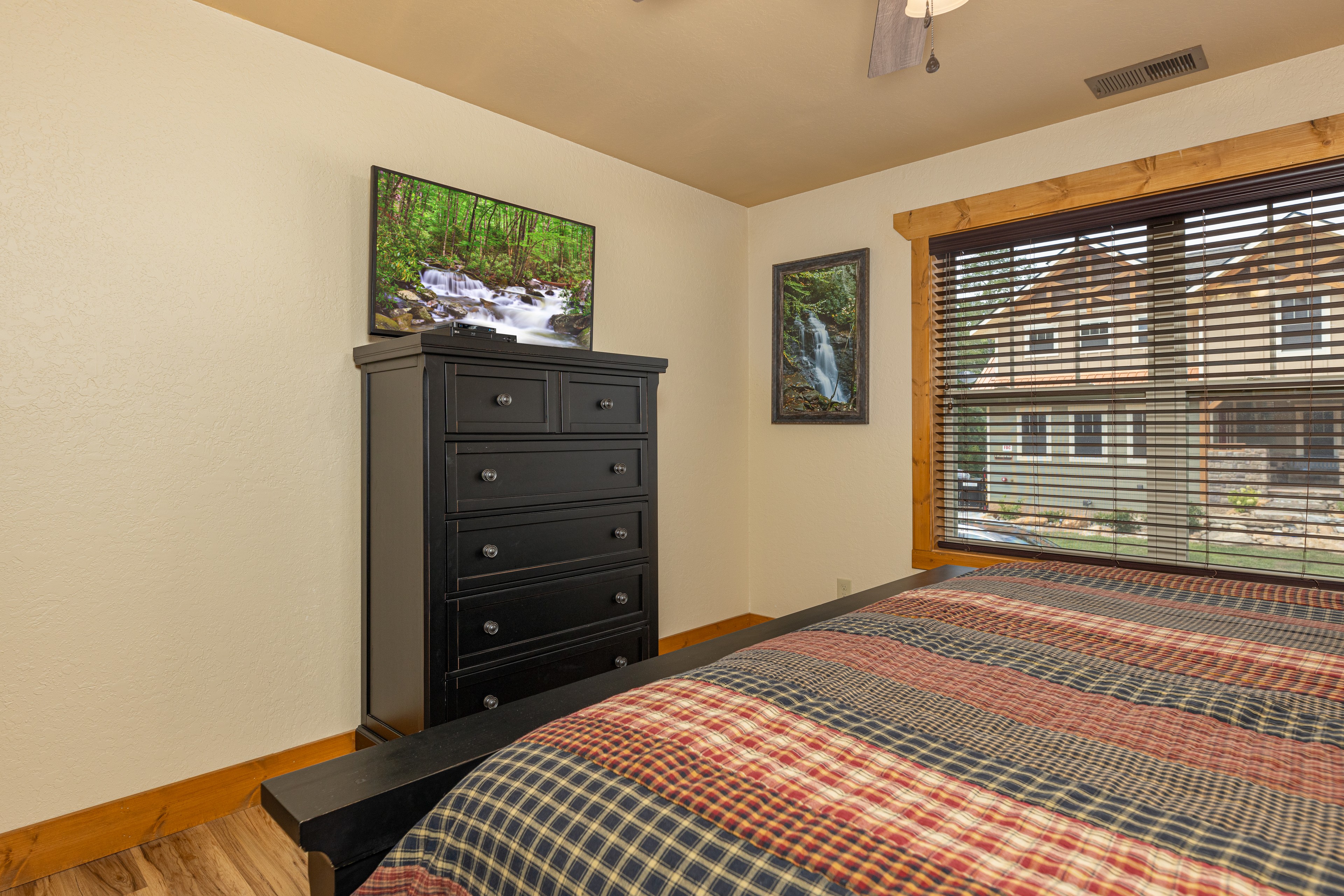 Altitude Adjustment | Photo 23