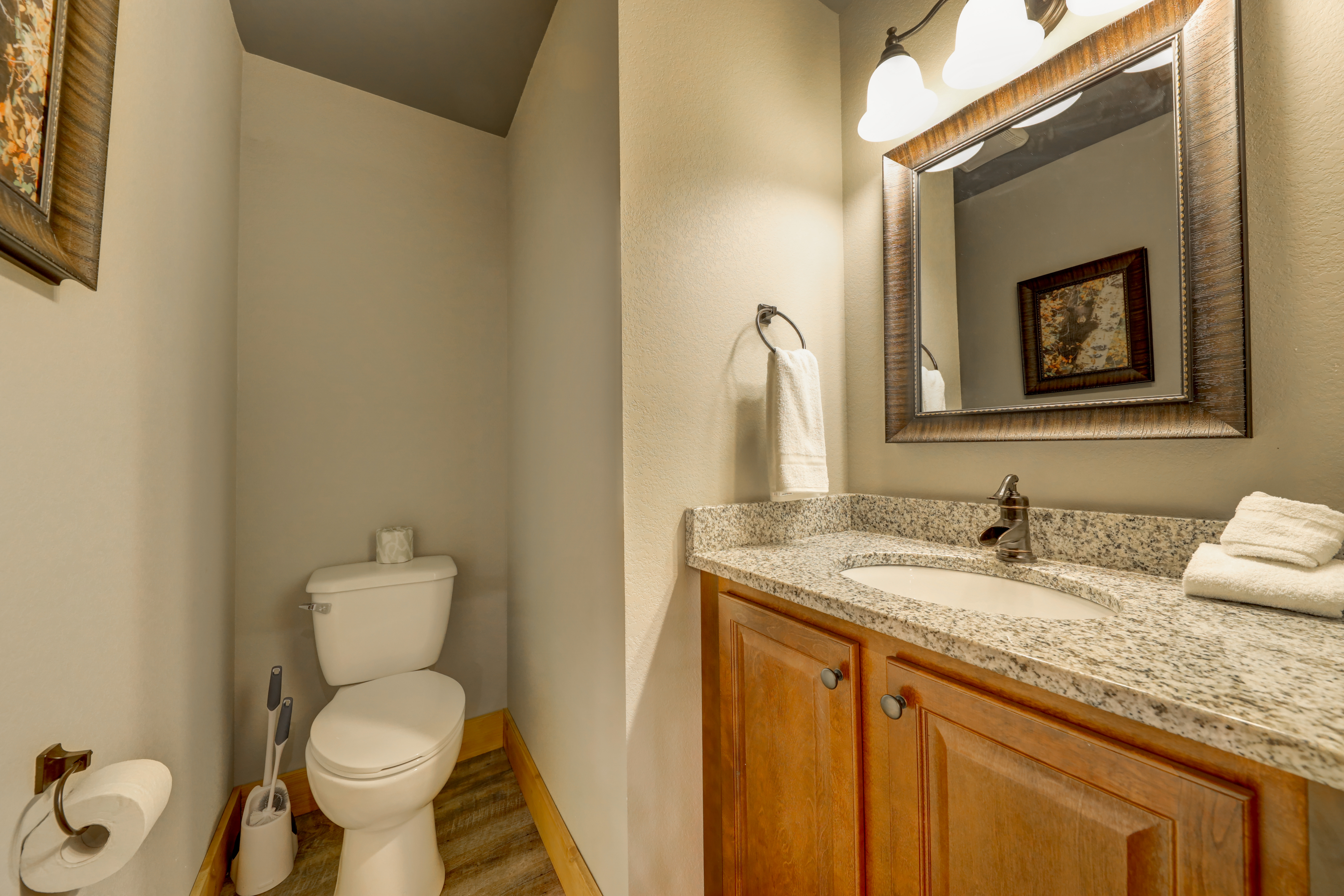 Blue Lagoon Cinema | Photo 30