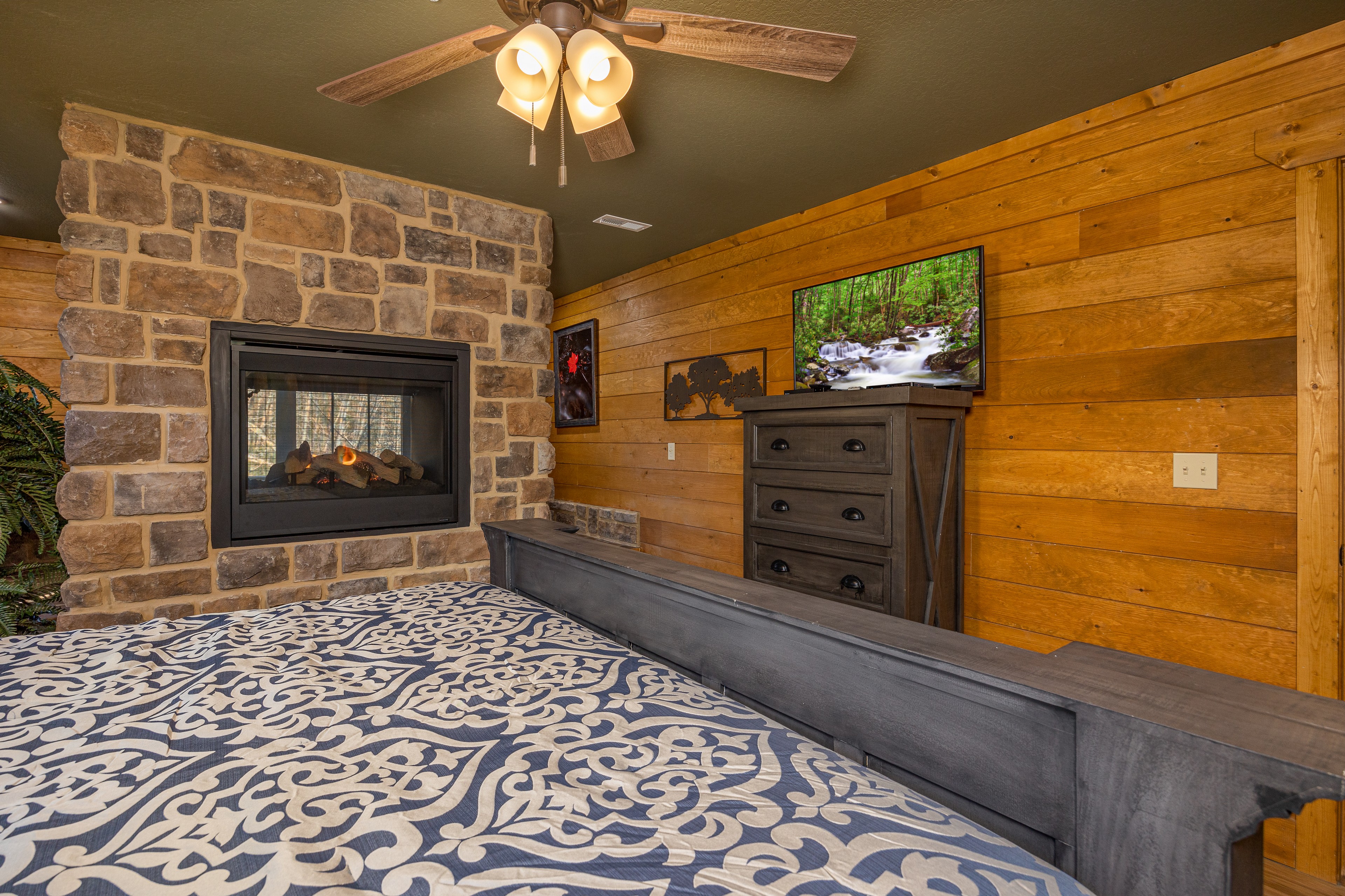 Fireside Retreat | Photo 13