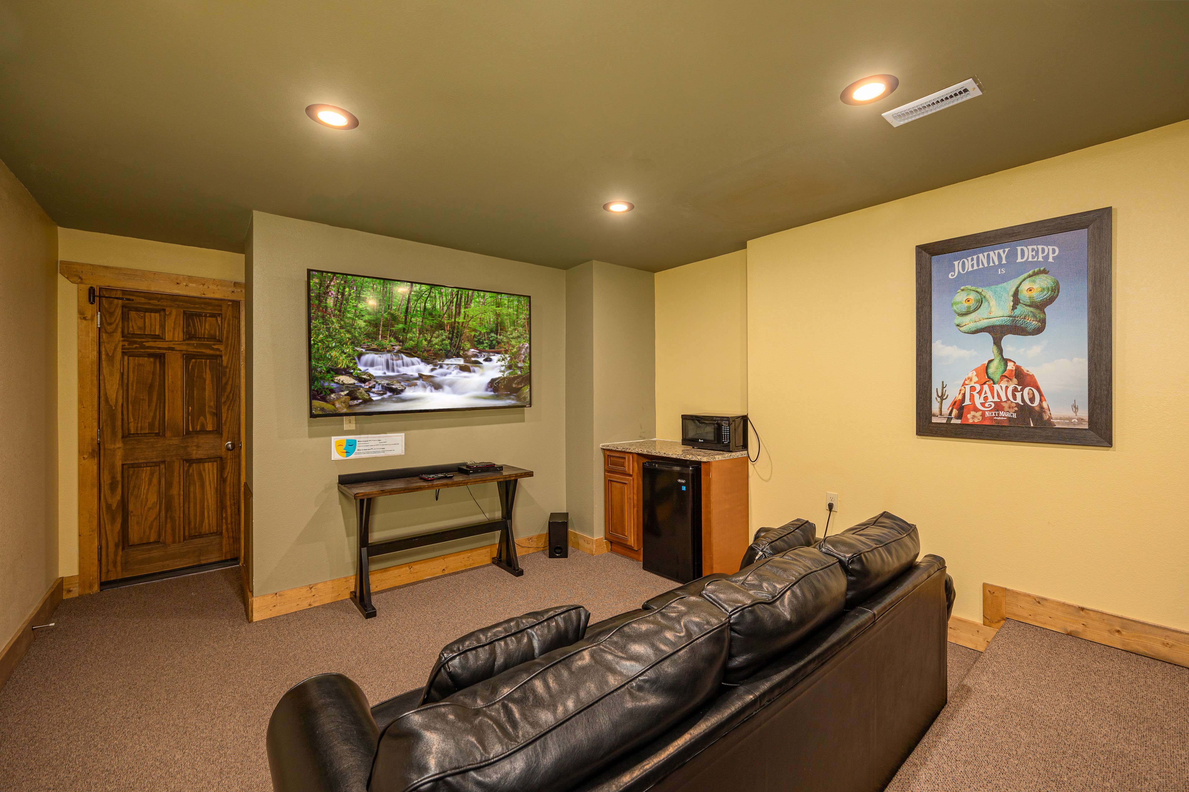 Hilltop Haven | Photo 15