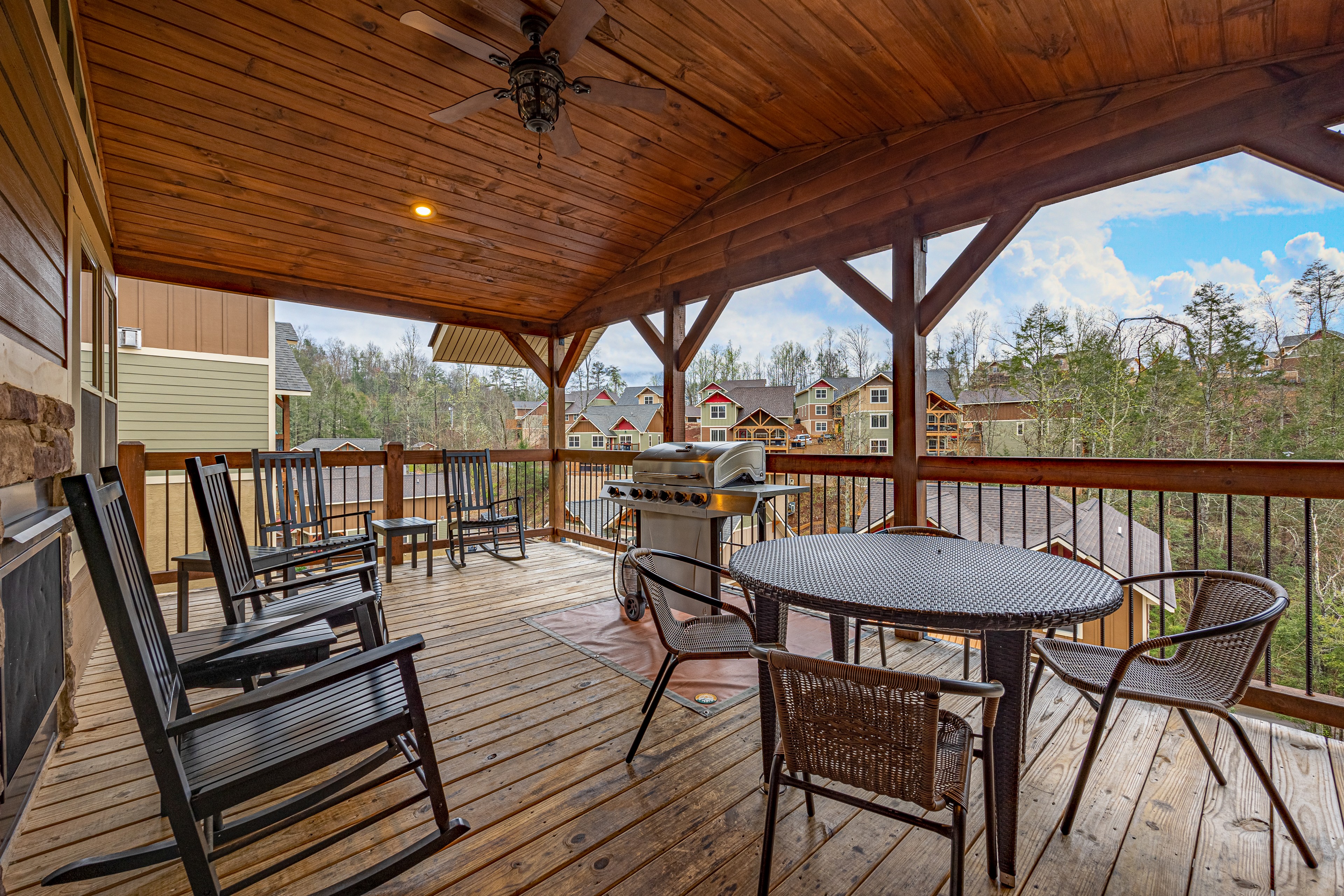 Hilltop Haven | Photo 35