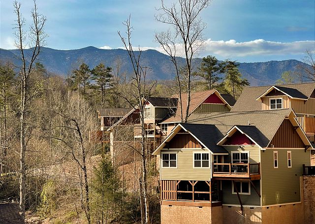 Hilltop Haven | Photo 3