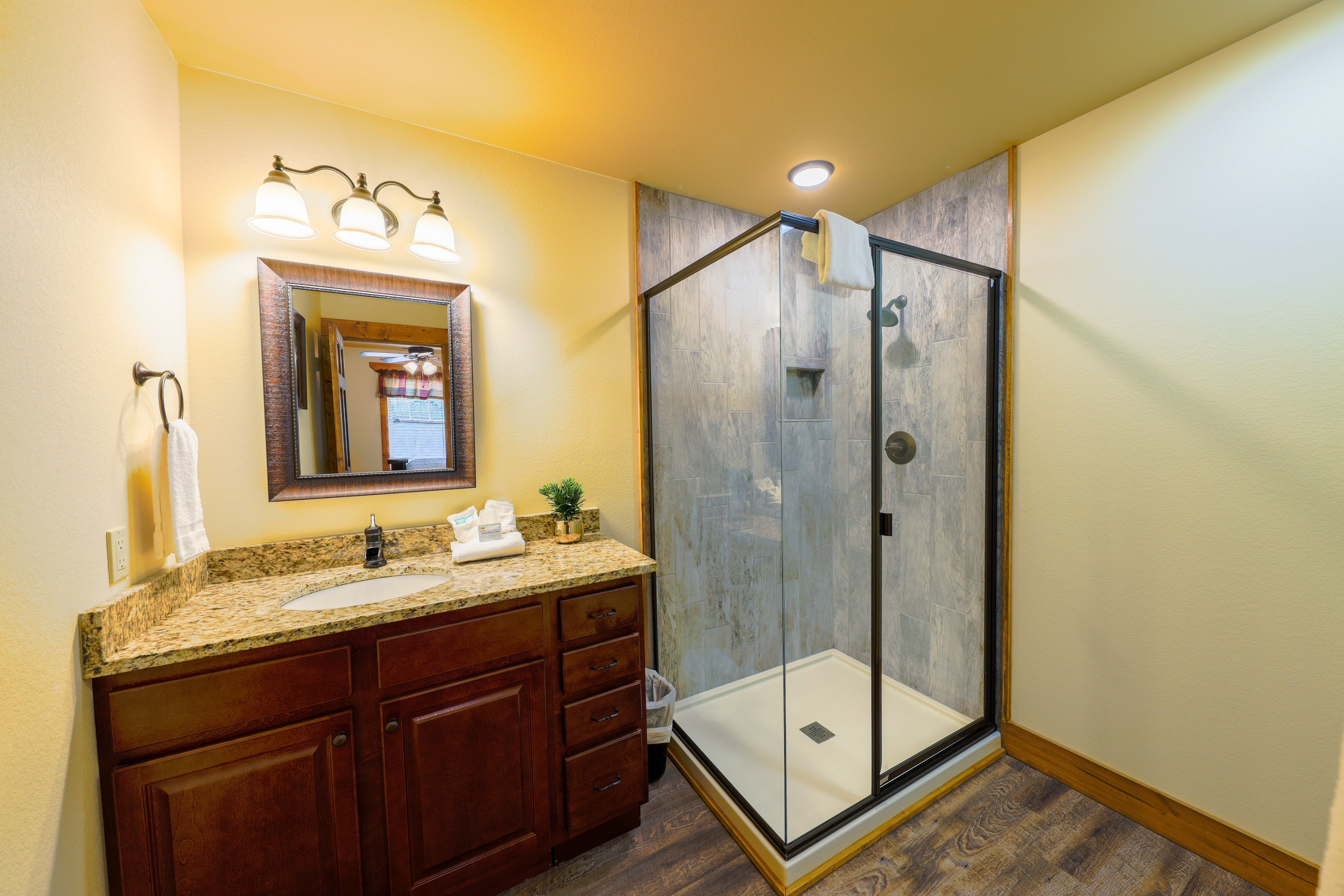 Lap of Luxury | Photo 30