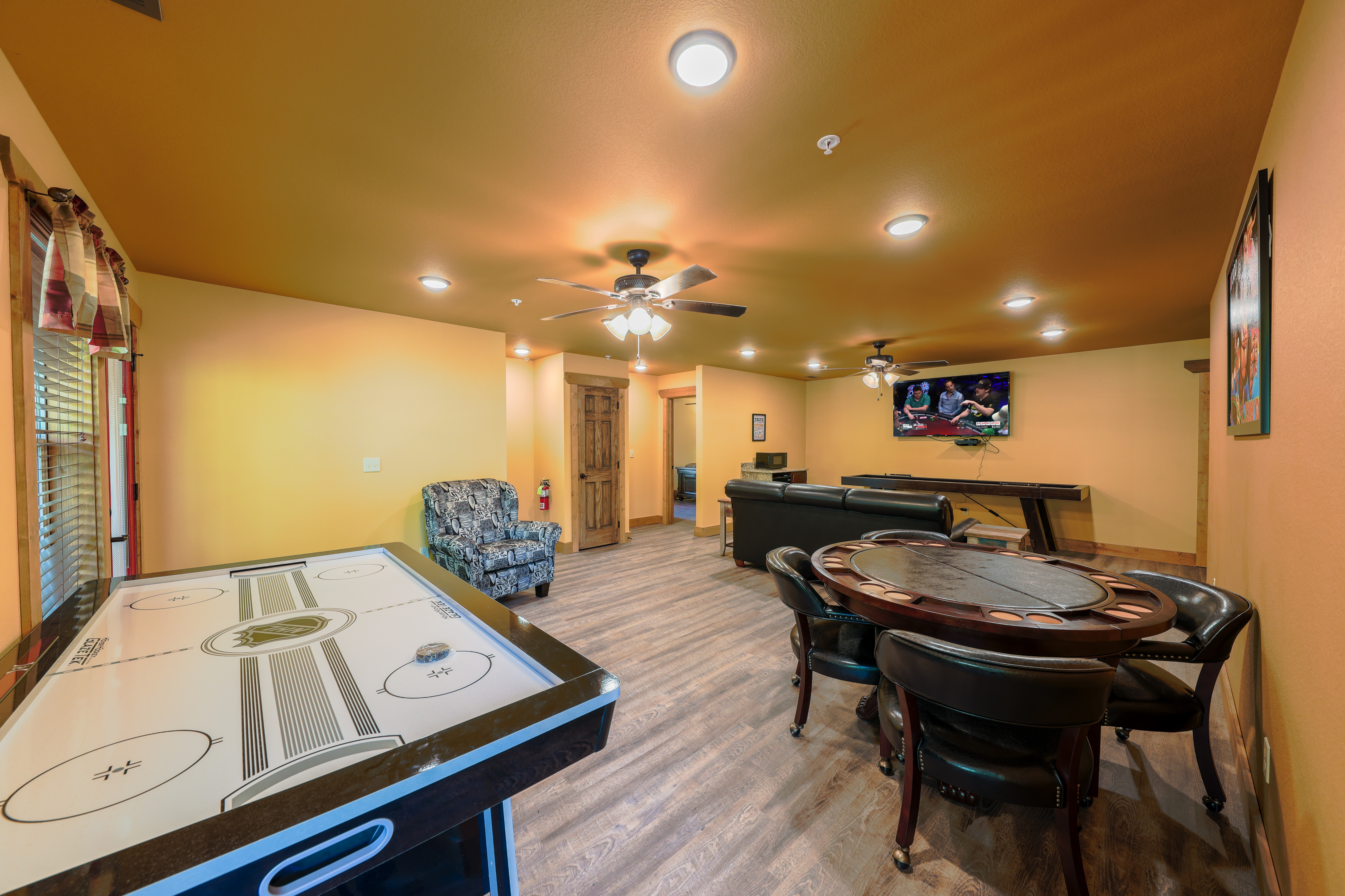 Lap of Luxury | Photo 20