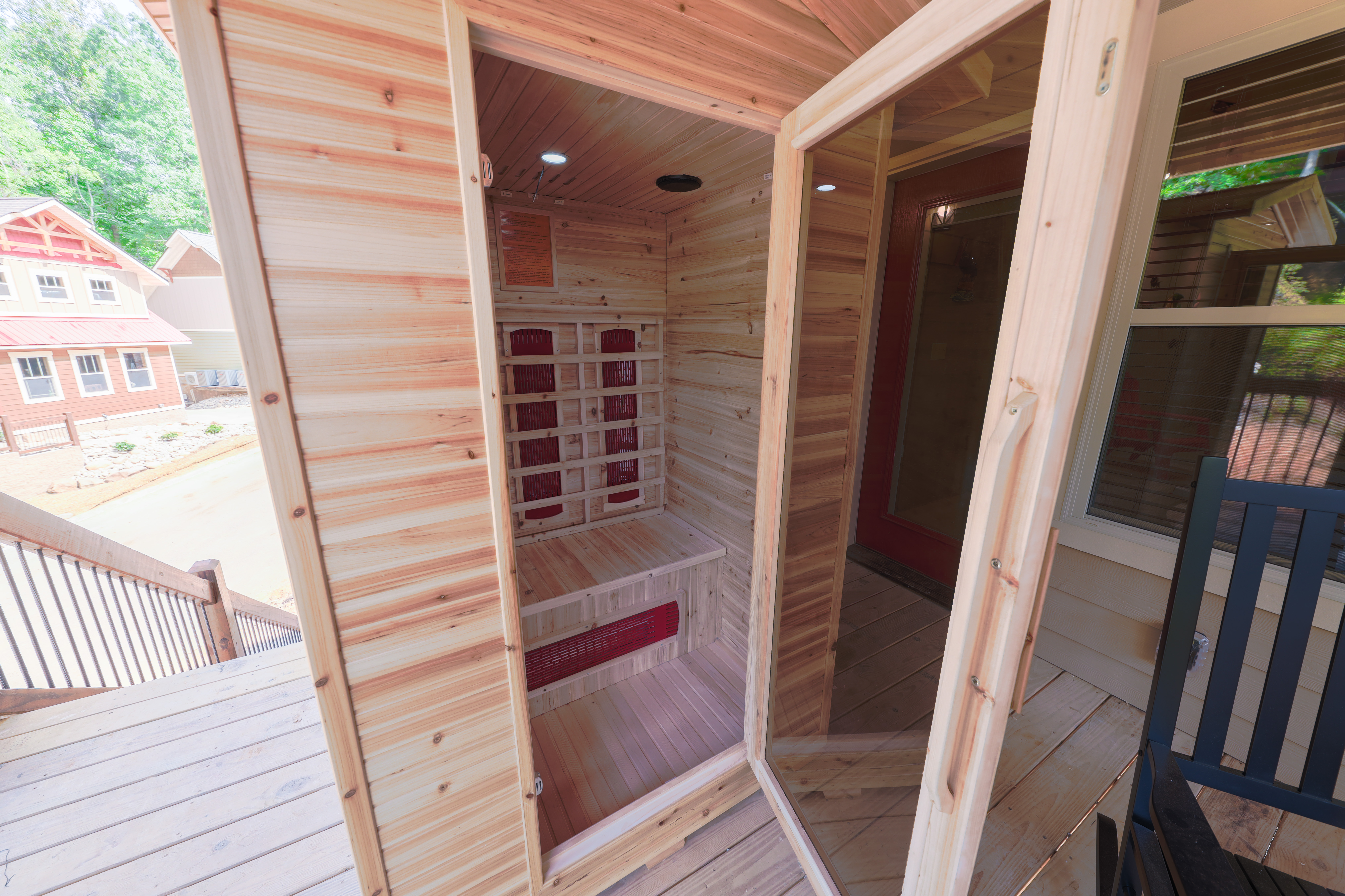 Lap of Luxury | Photo 39