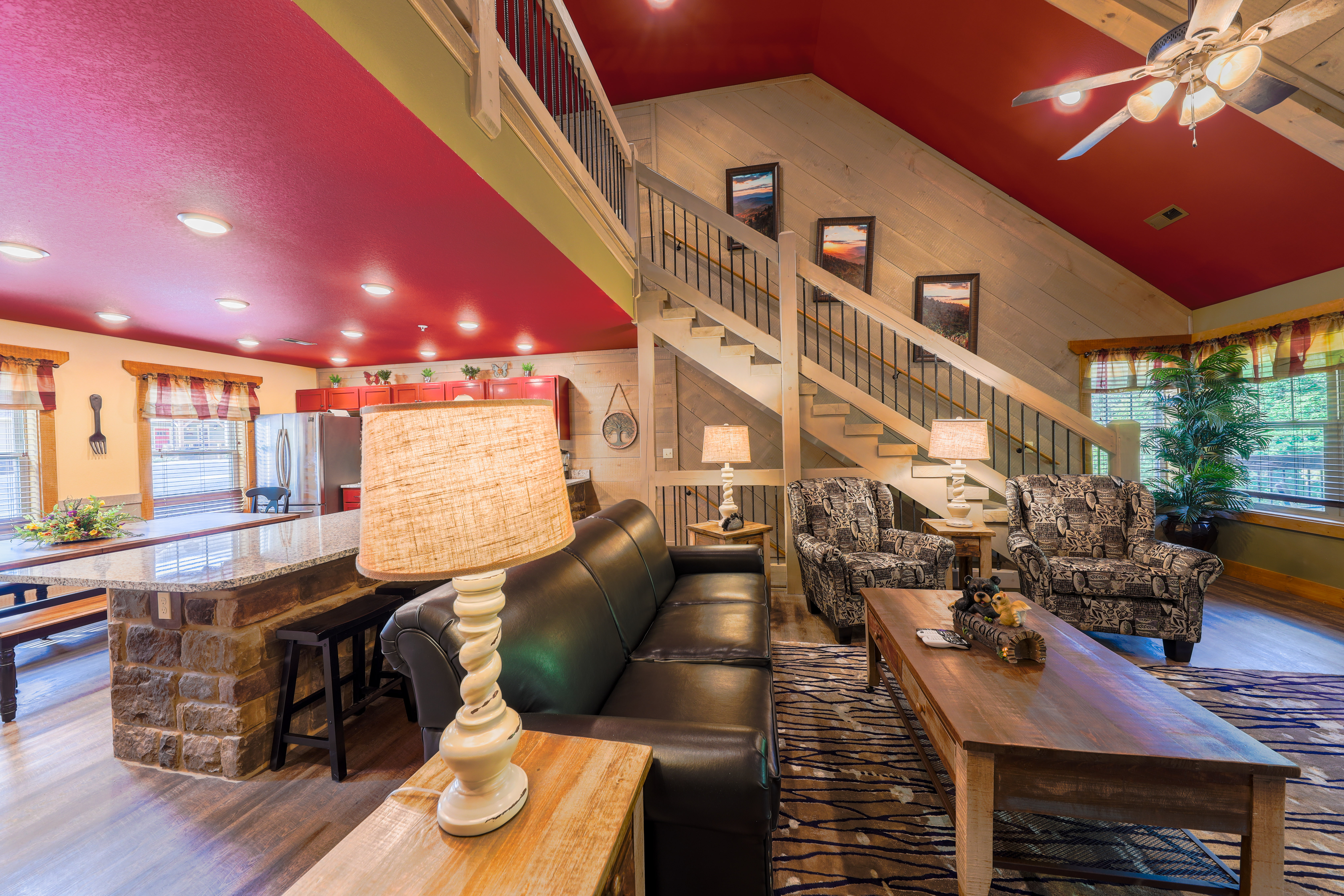 Lap of Luxury | Photo 2