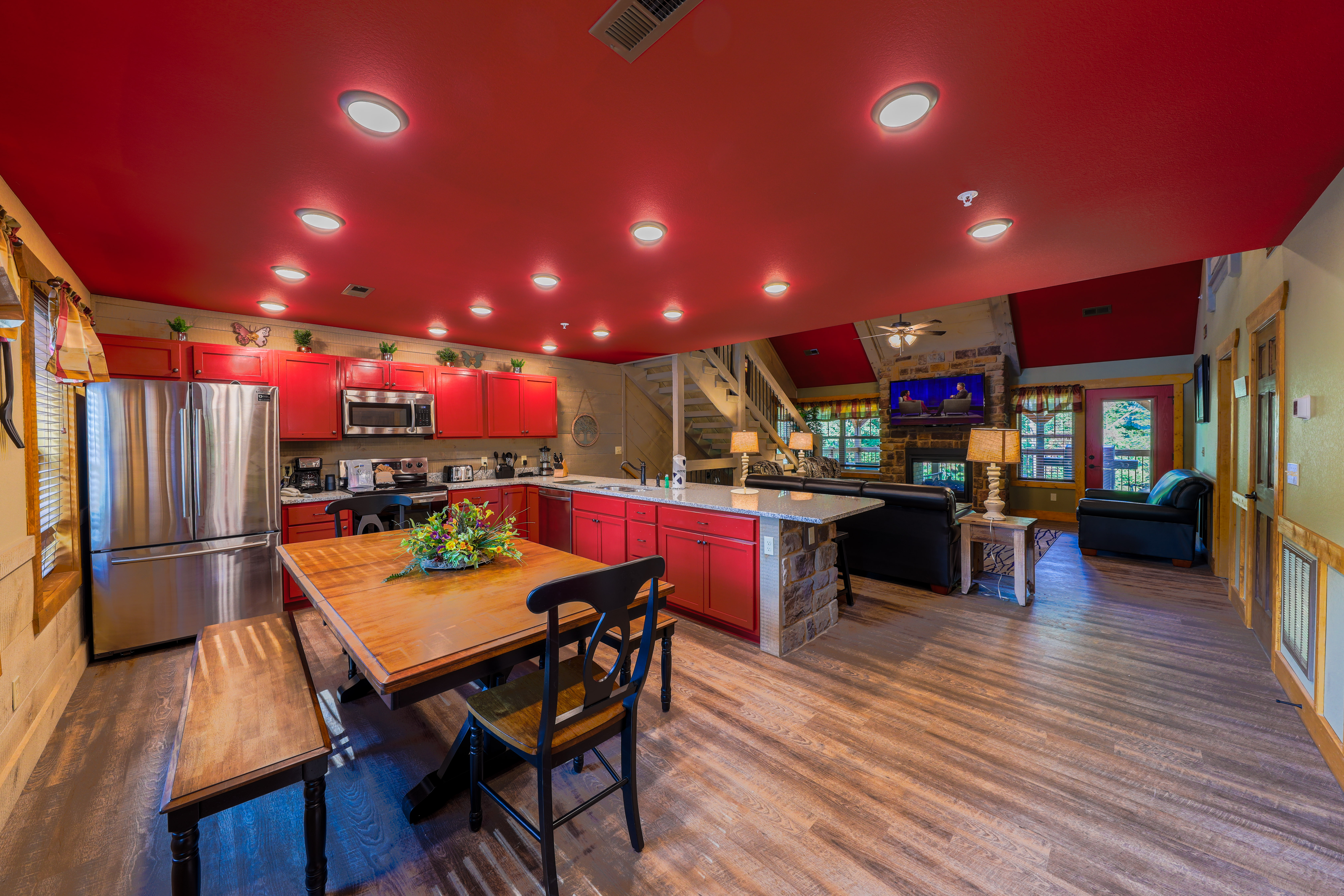 Lap of Luxury | Photo 7