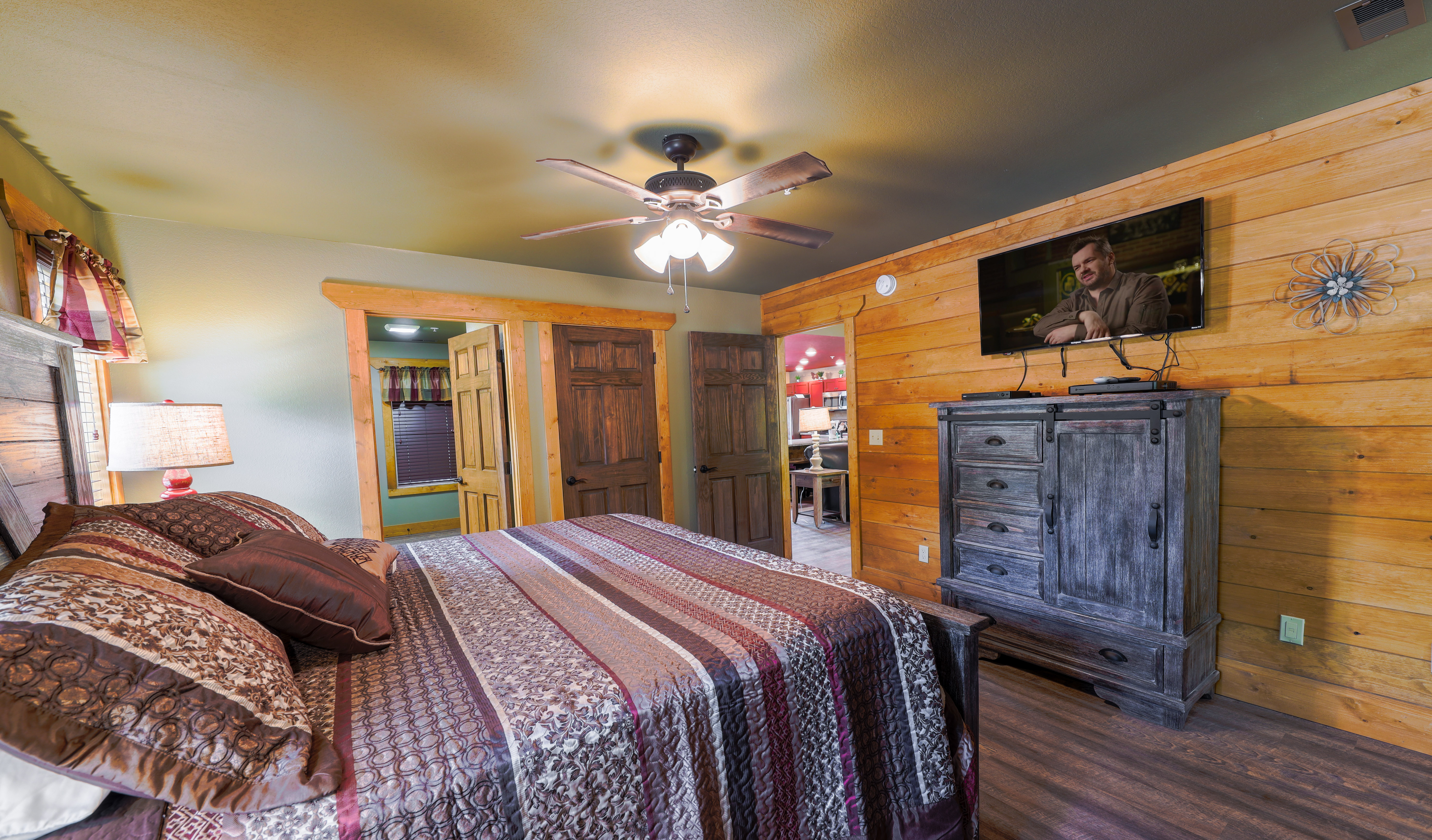 Lap of Luxury | Photo 22