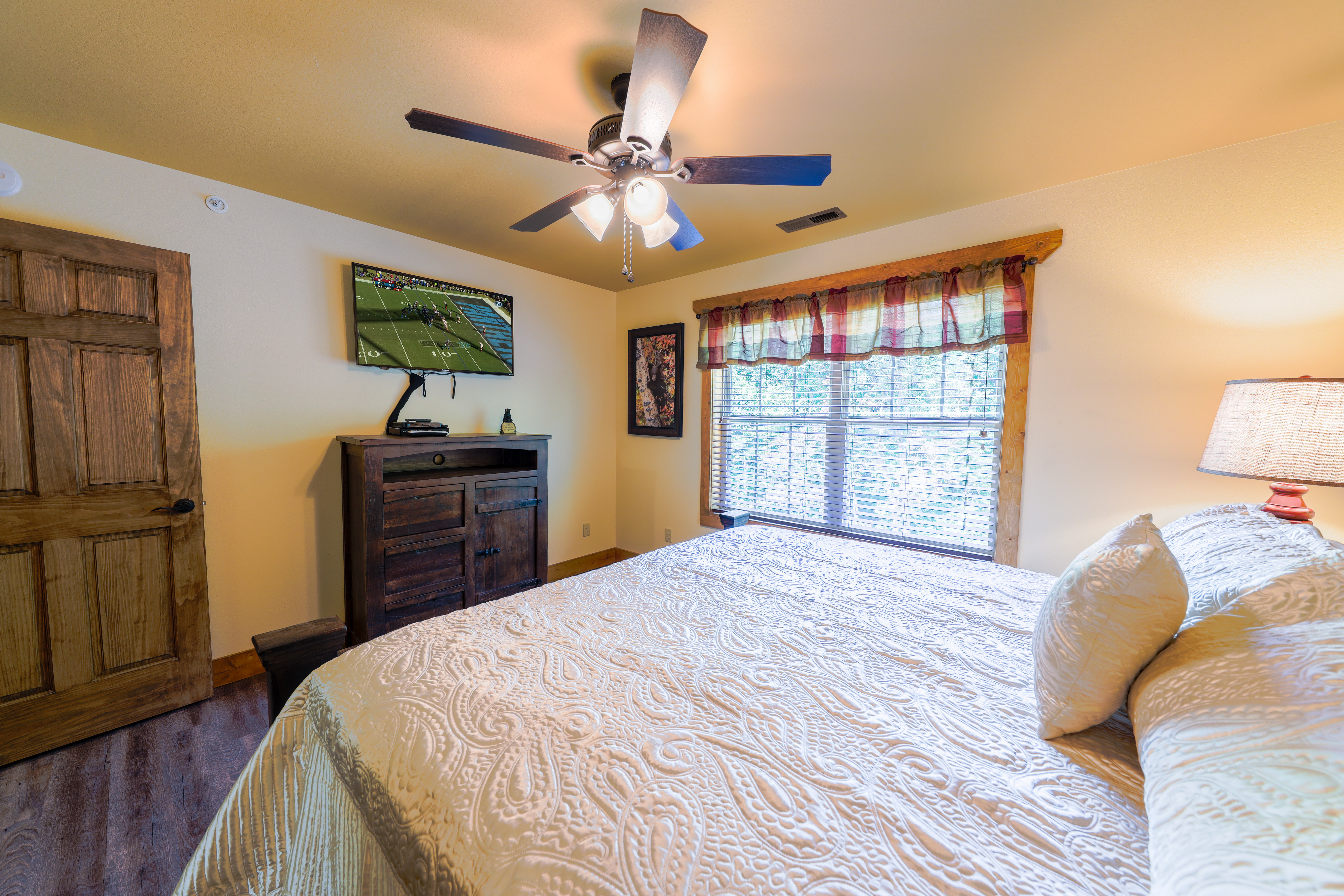 Lap of Luxury | Photo 31