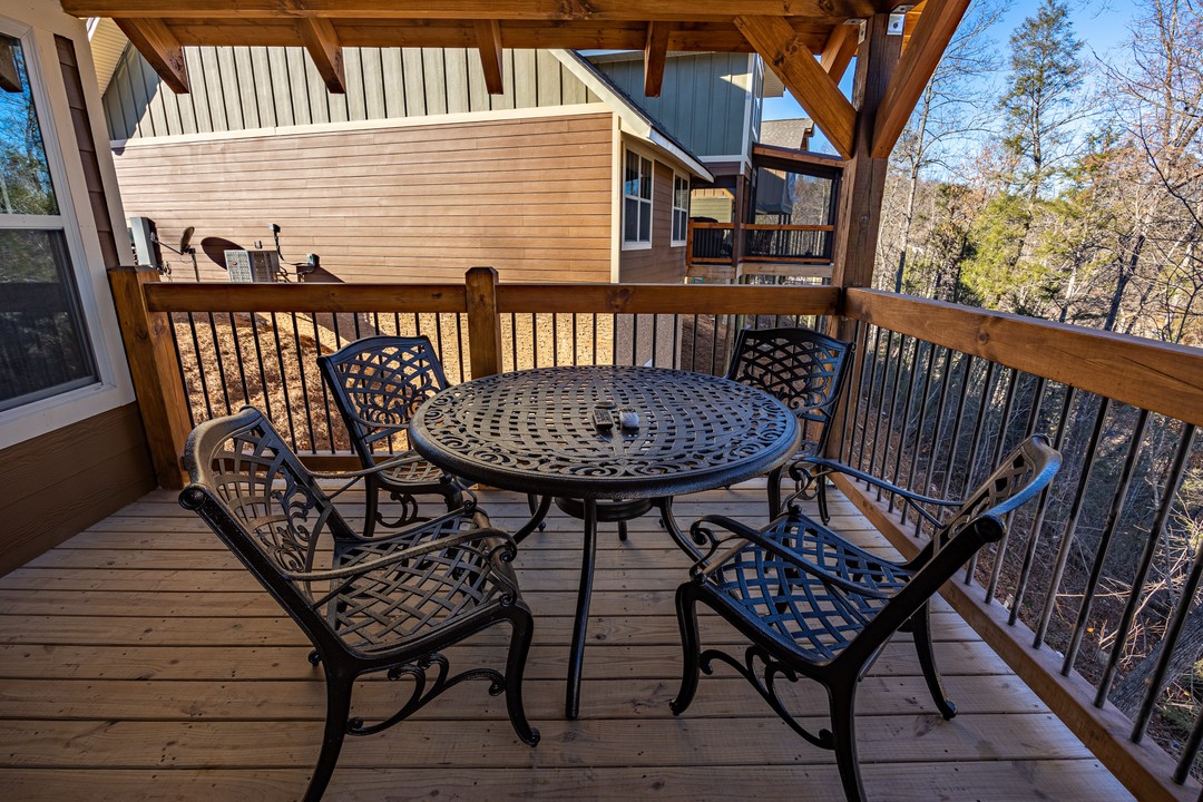 Luna Bear Lodge | Photo 49