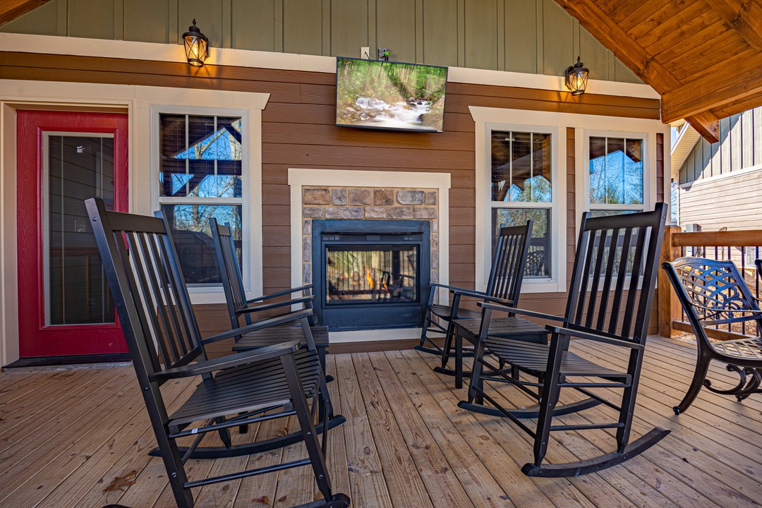 Luna Bear Lodge | Photo 48