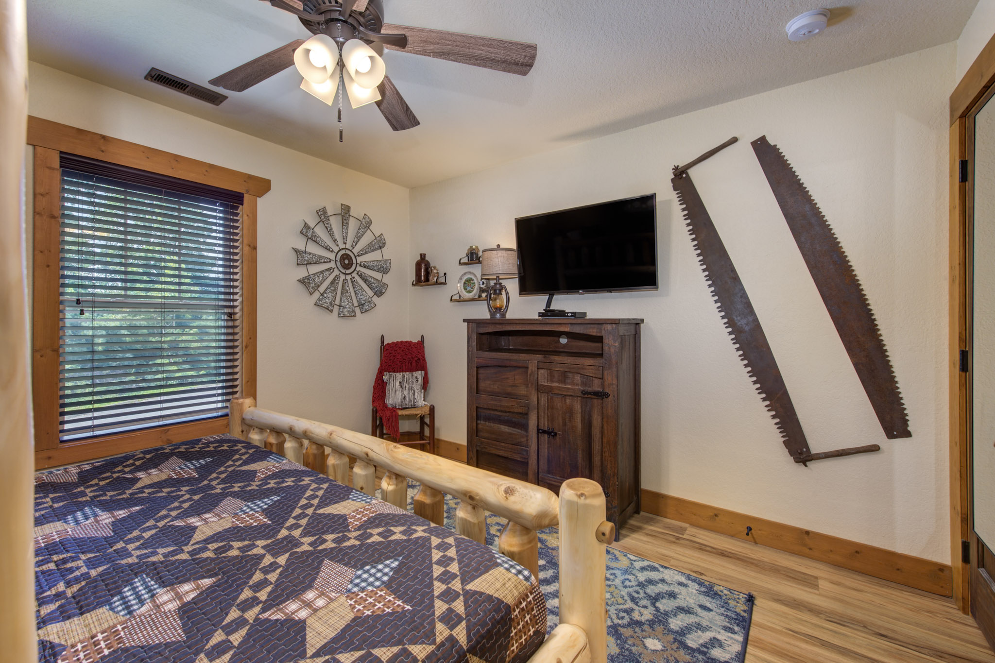 Luna Bear Lodge | Photo 35