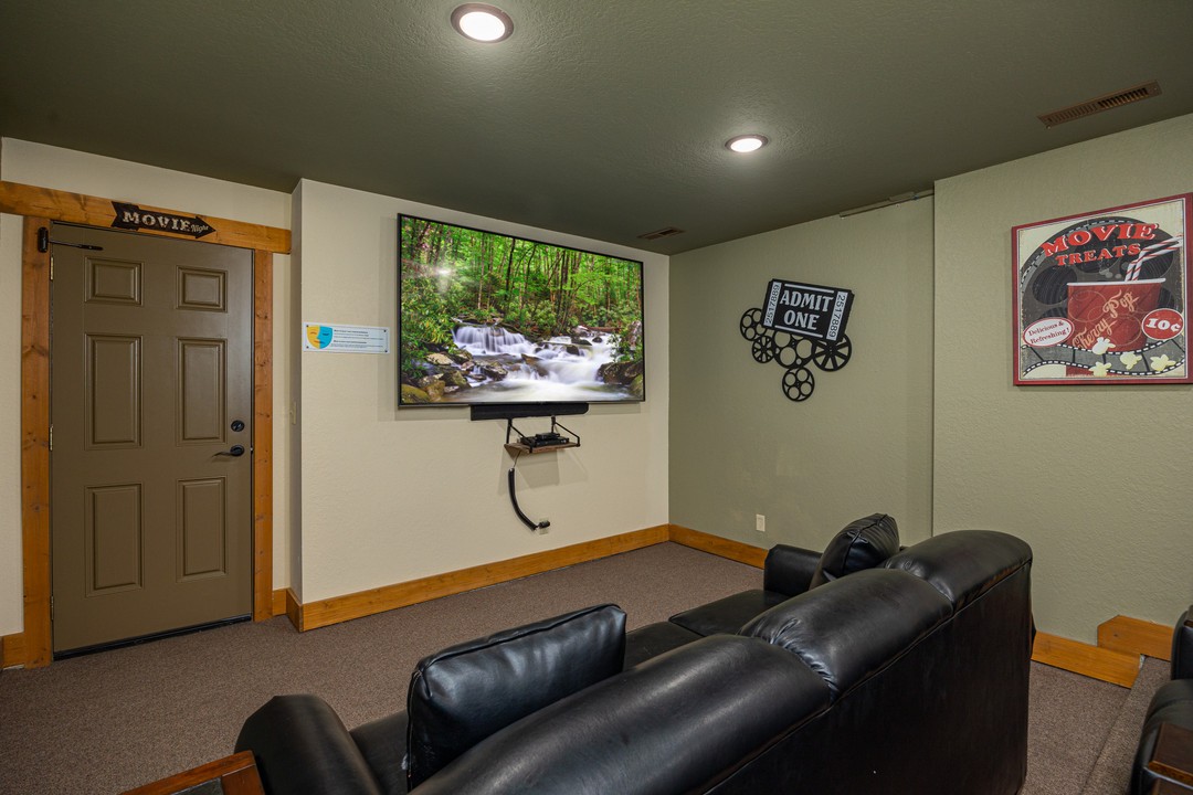 Luna Bear Lodge | Photo 13