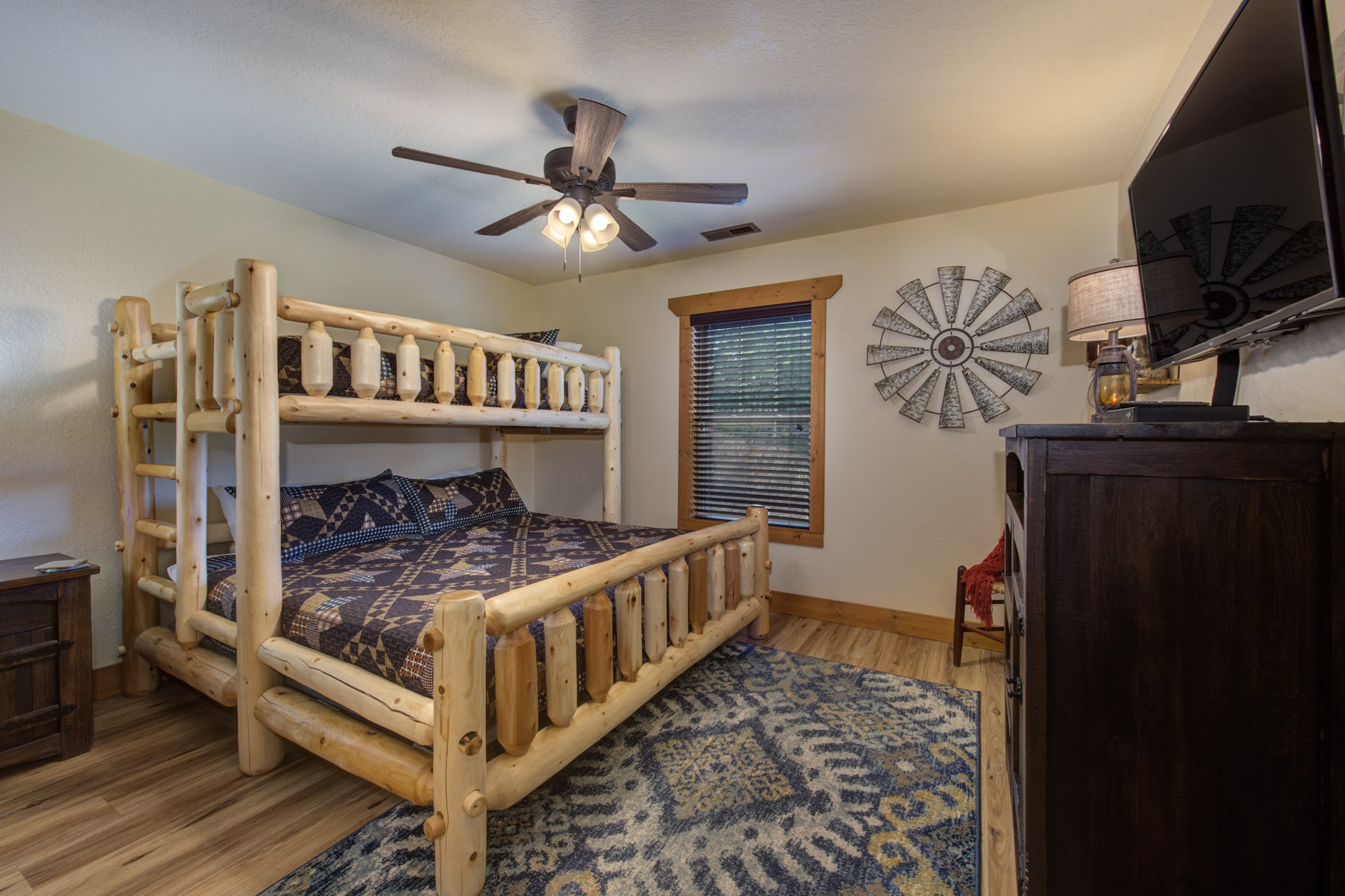 Luna Bear Lodge | Photo 37