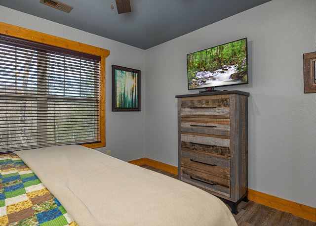 Mountain Sunrise Pool Cottage | Photo 24