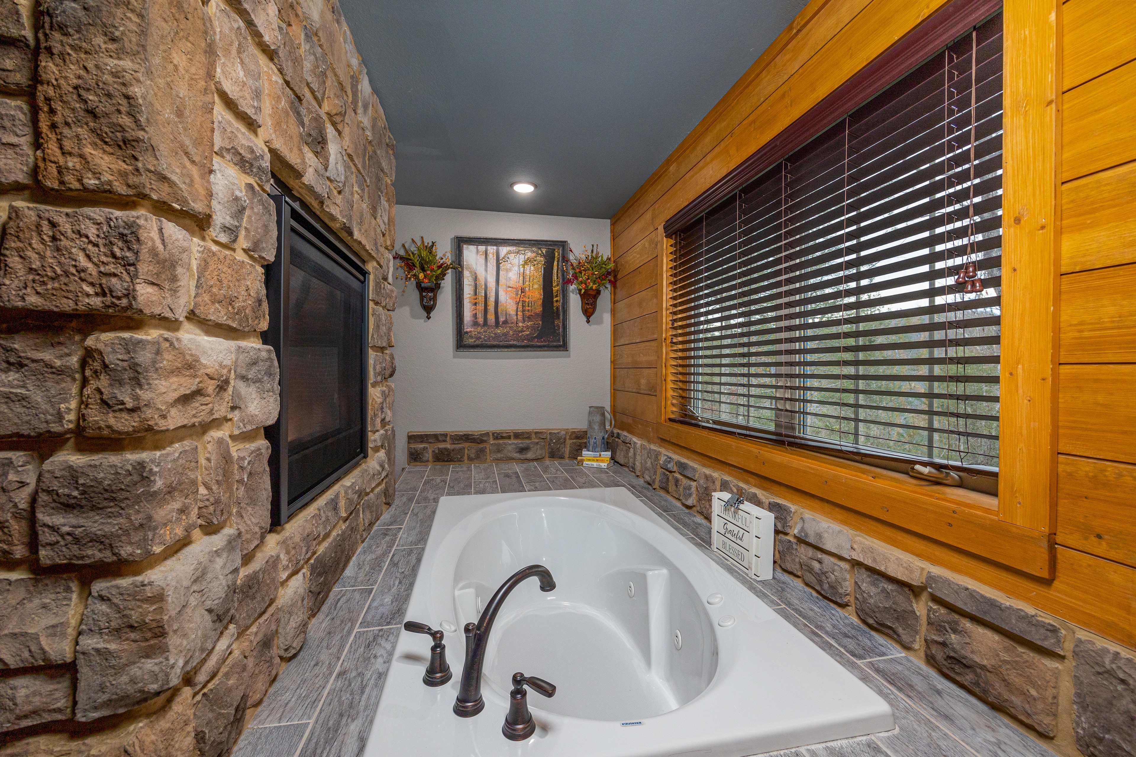 Mountain Sunrise Pool Cottage | Photo 15