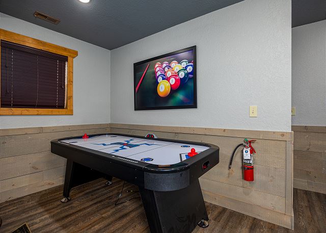 Mountain Sunrise Pool Cottage | Photo 12