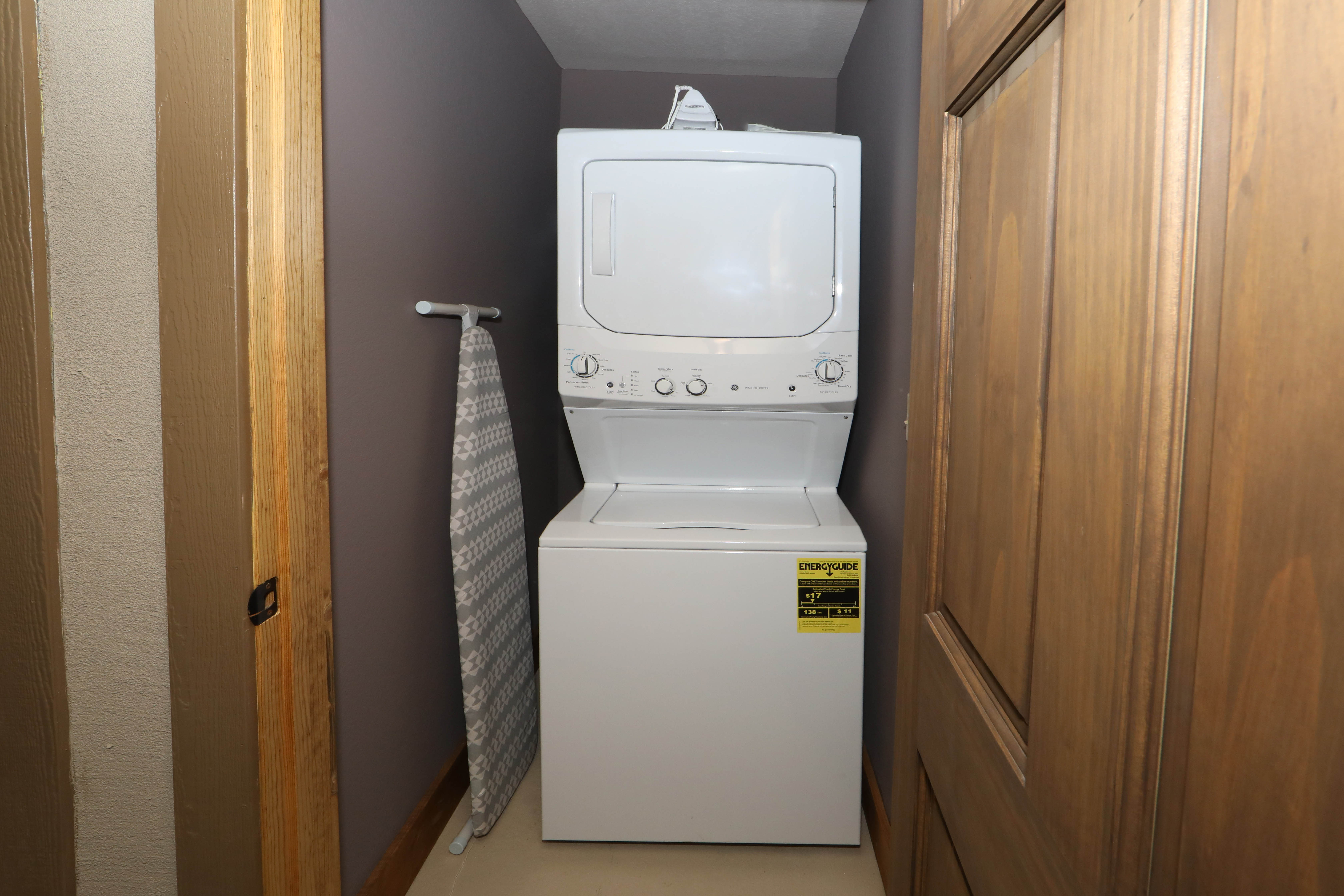 Movie Dive-Inn | Photo 37