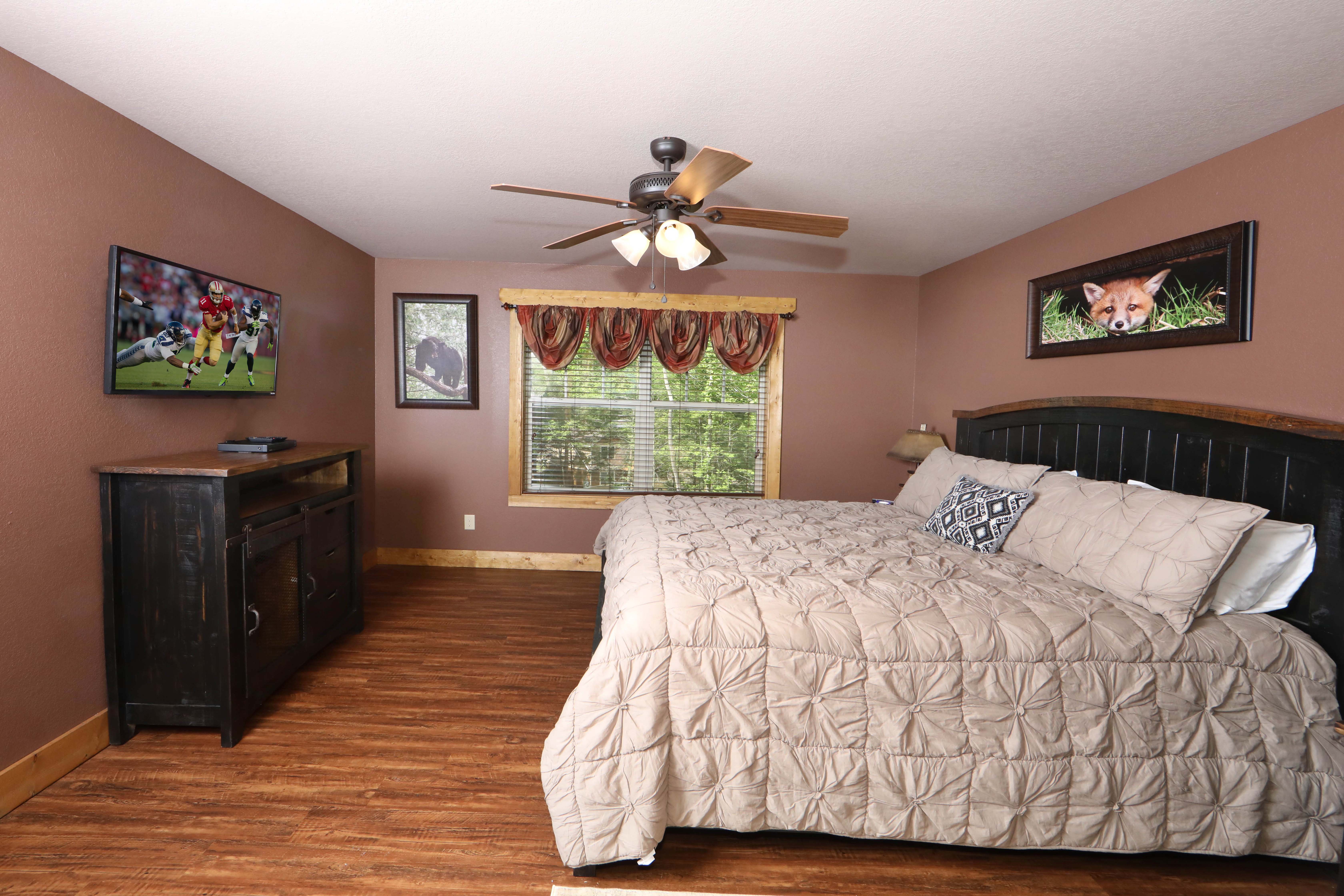 Movie Dive-Inn | Photo 21