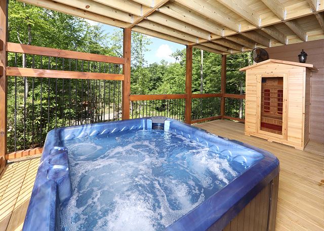 Movie Dive-Inn | Photo 4