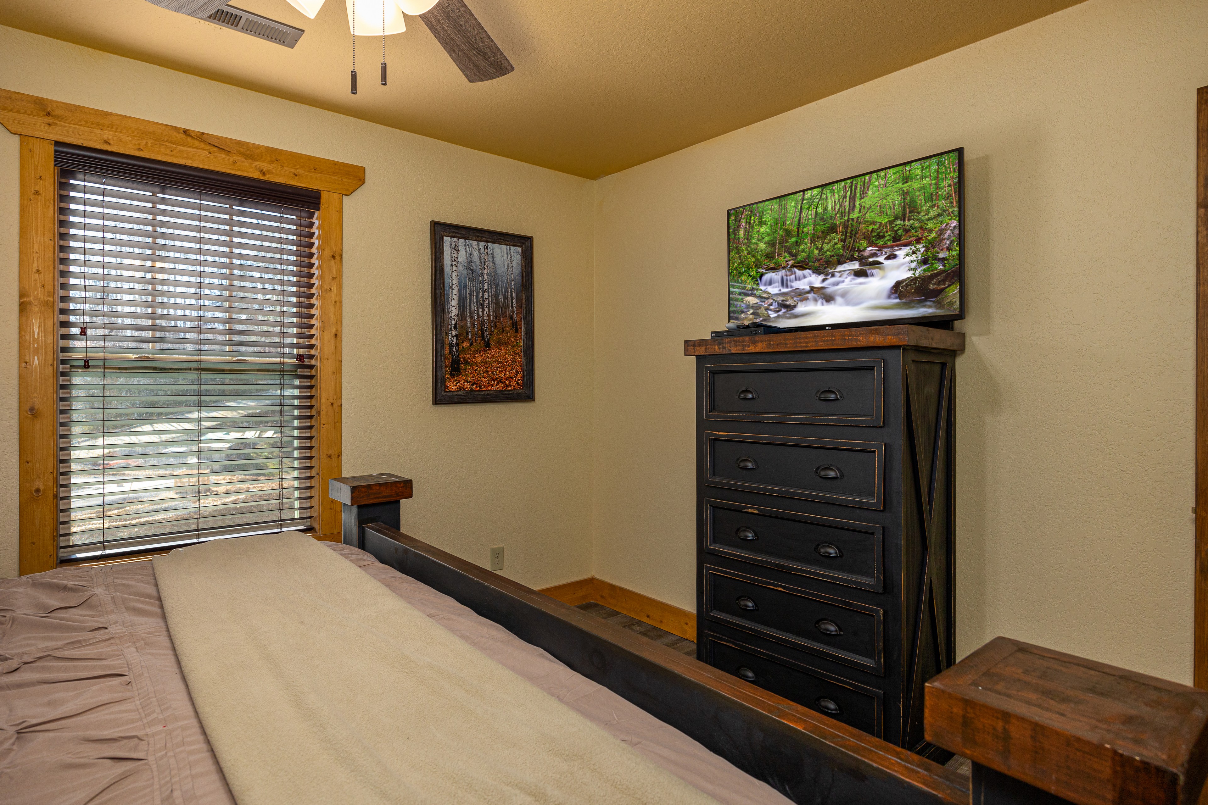 Poolside Paradise | Photo 27