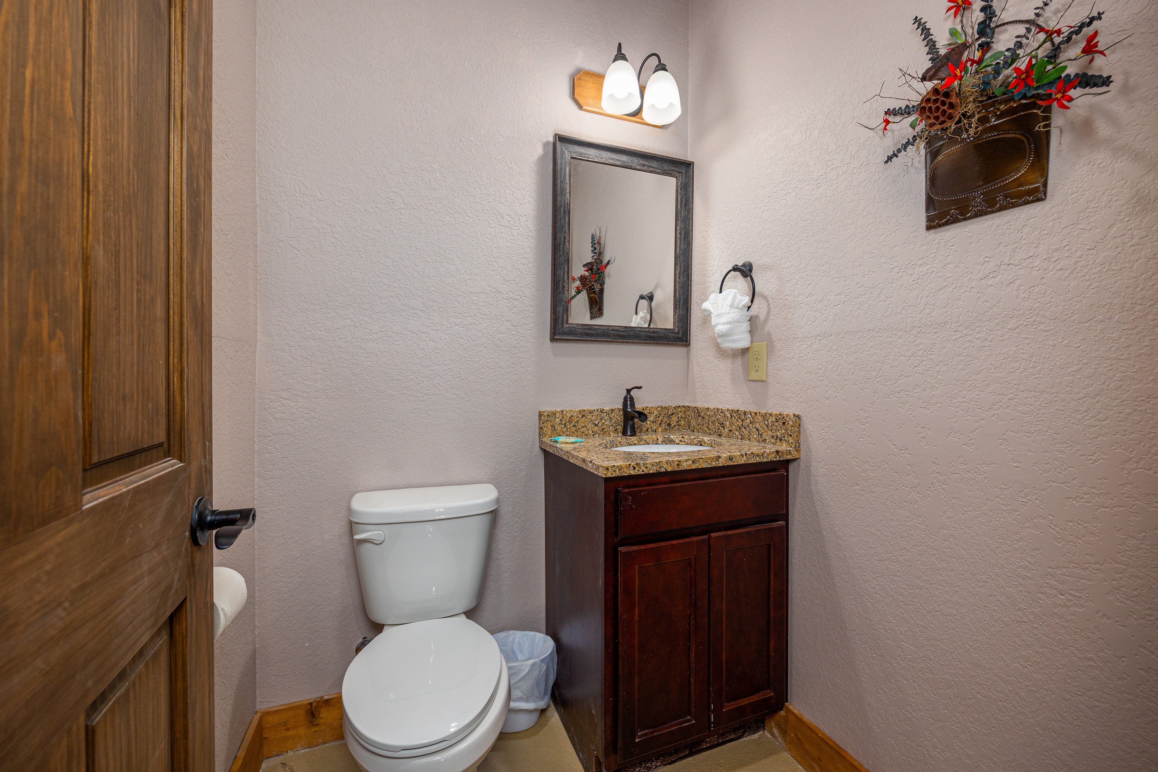 Poolside Paradise | Photo 35