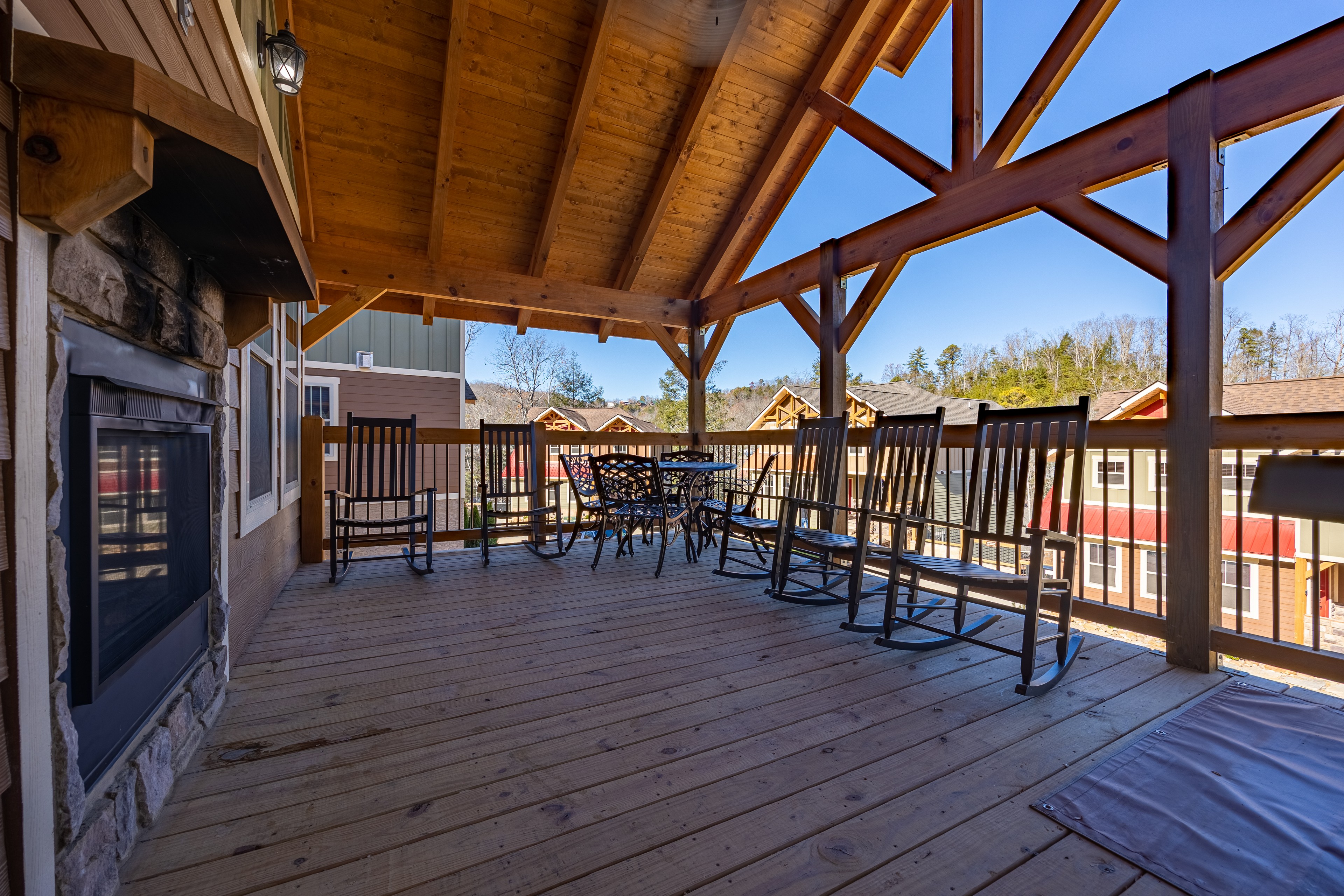 Poolside Paradise | Photo 40