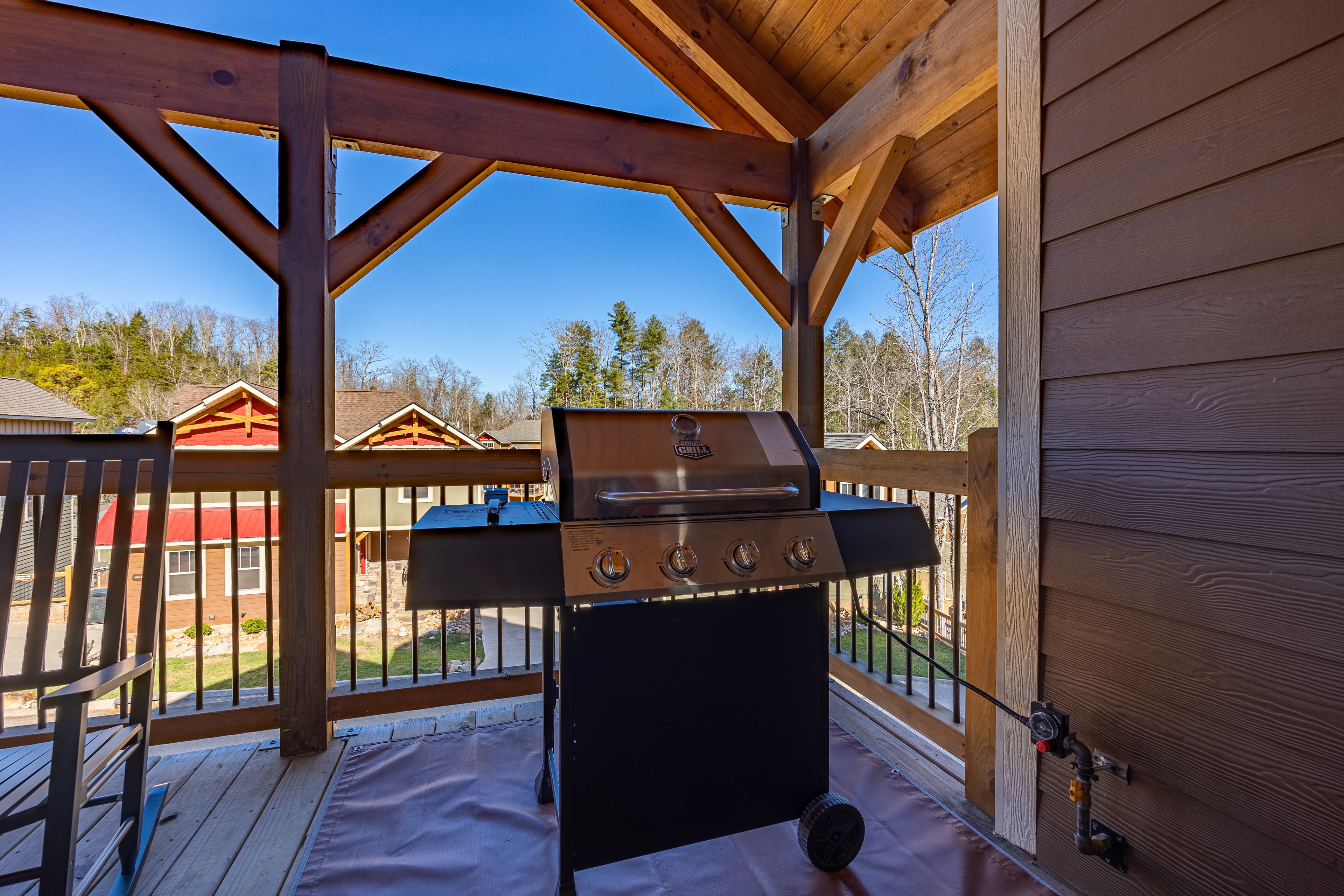 Poolside Paradise | Photo 32