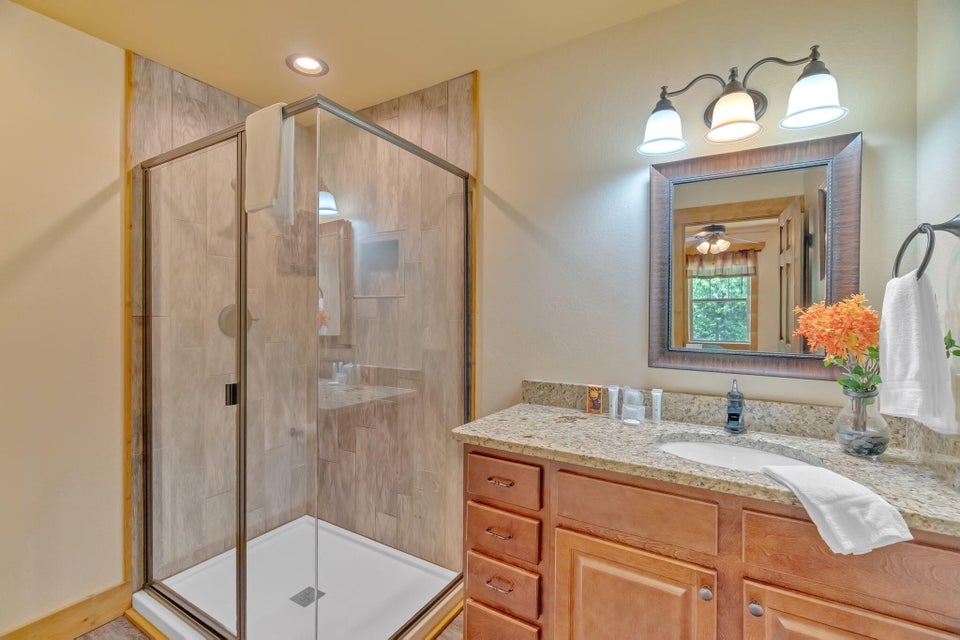 Splash Mountain Lodge | Photo 25